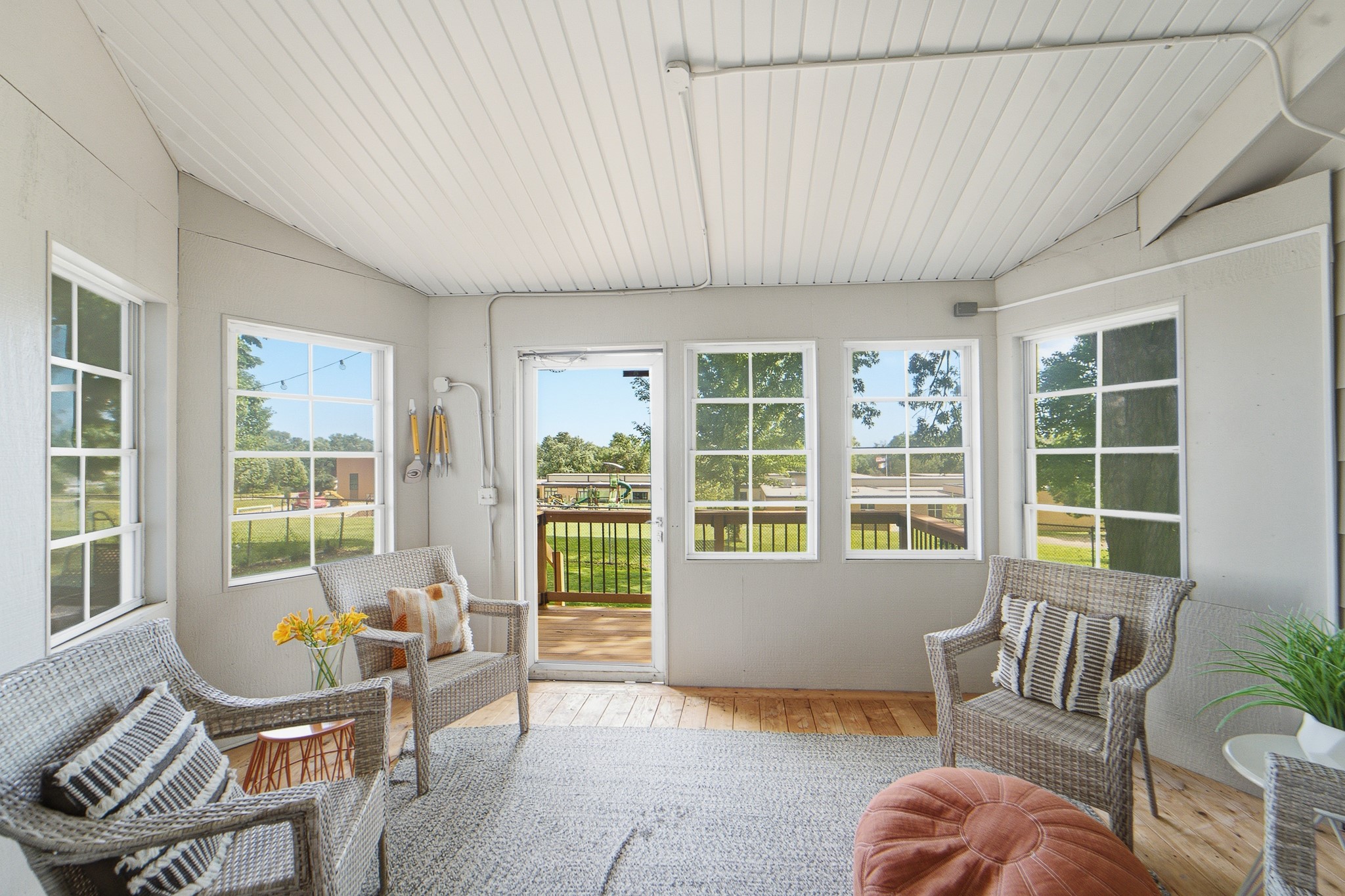 2104 Meadow Brook Drive Property Photo 10