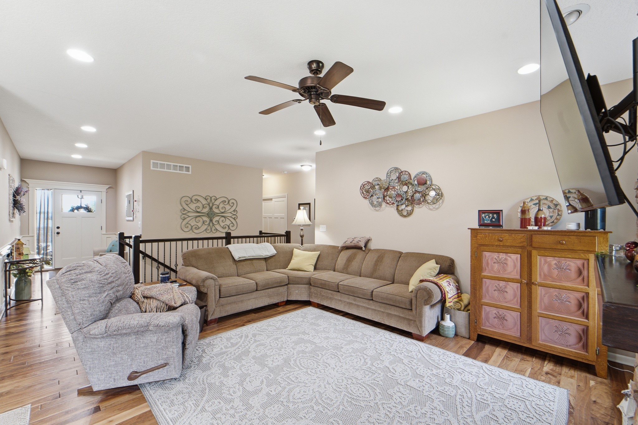 617 Timberview Drive Property Photo 7