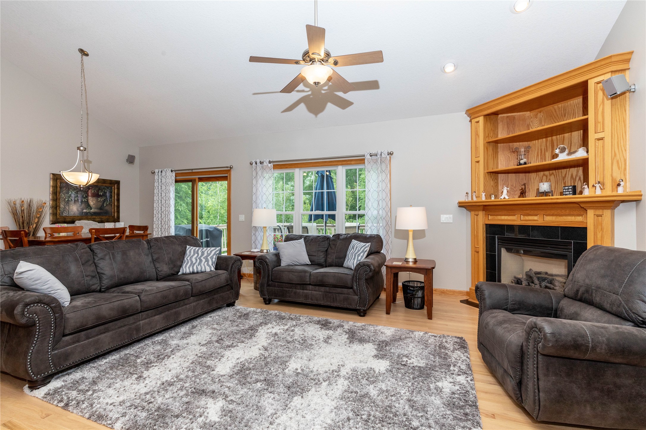 12307 Twana Drive Property Photo 4