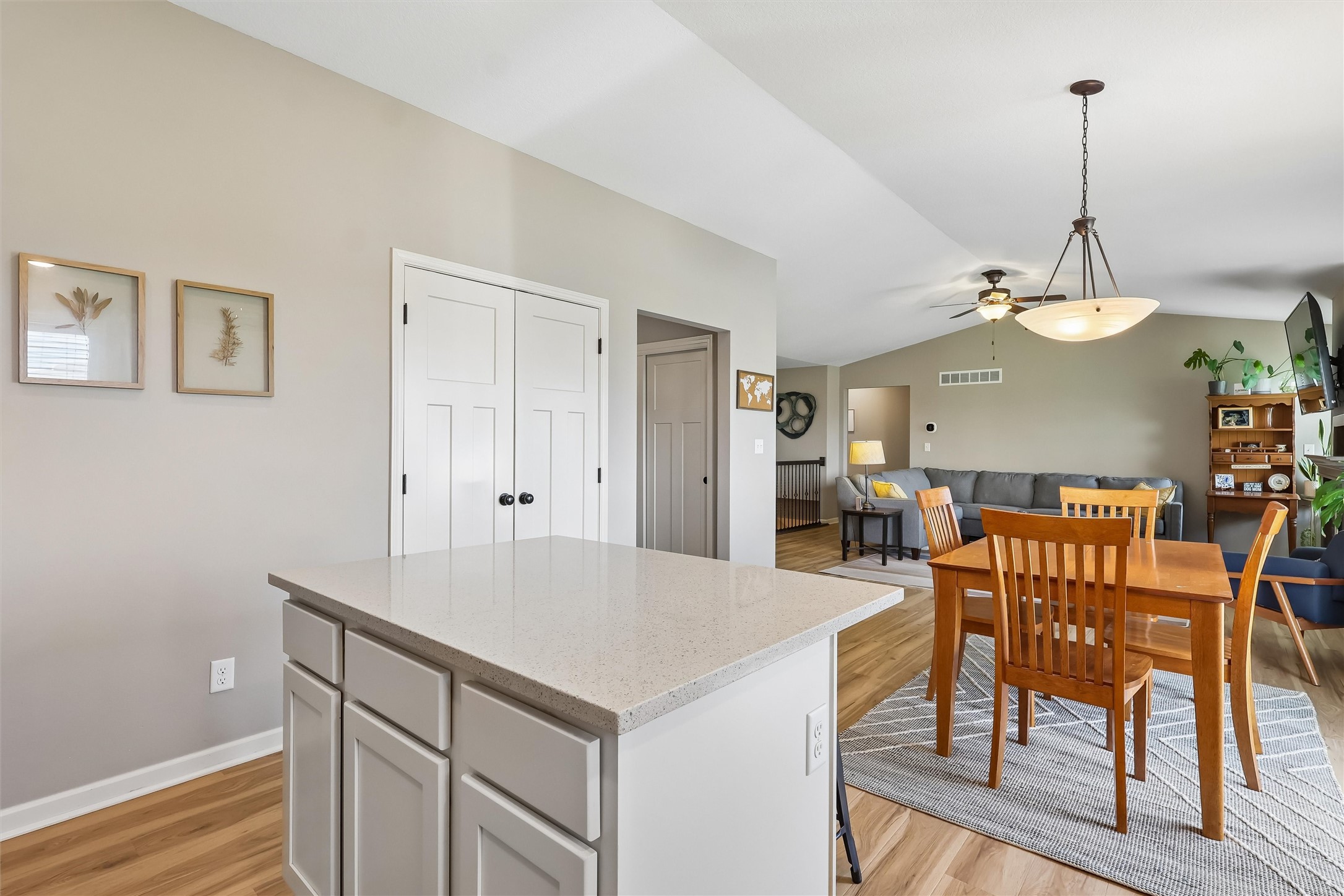 575 Ne Brookshire Drive Property Photo 11