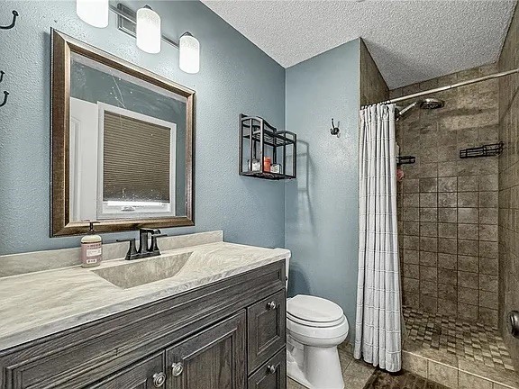 304 Sw Clark Lane Property Photo 5