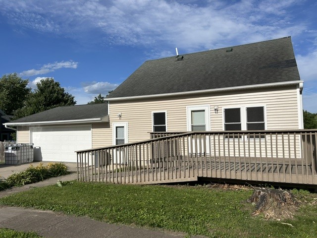 304 N Elm Street Property Photo 1