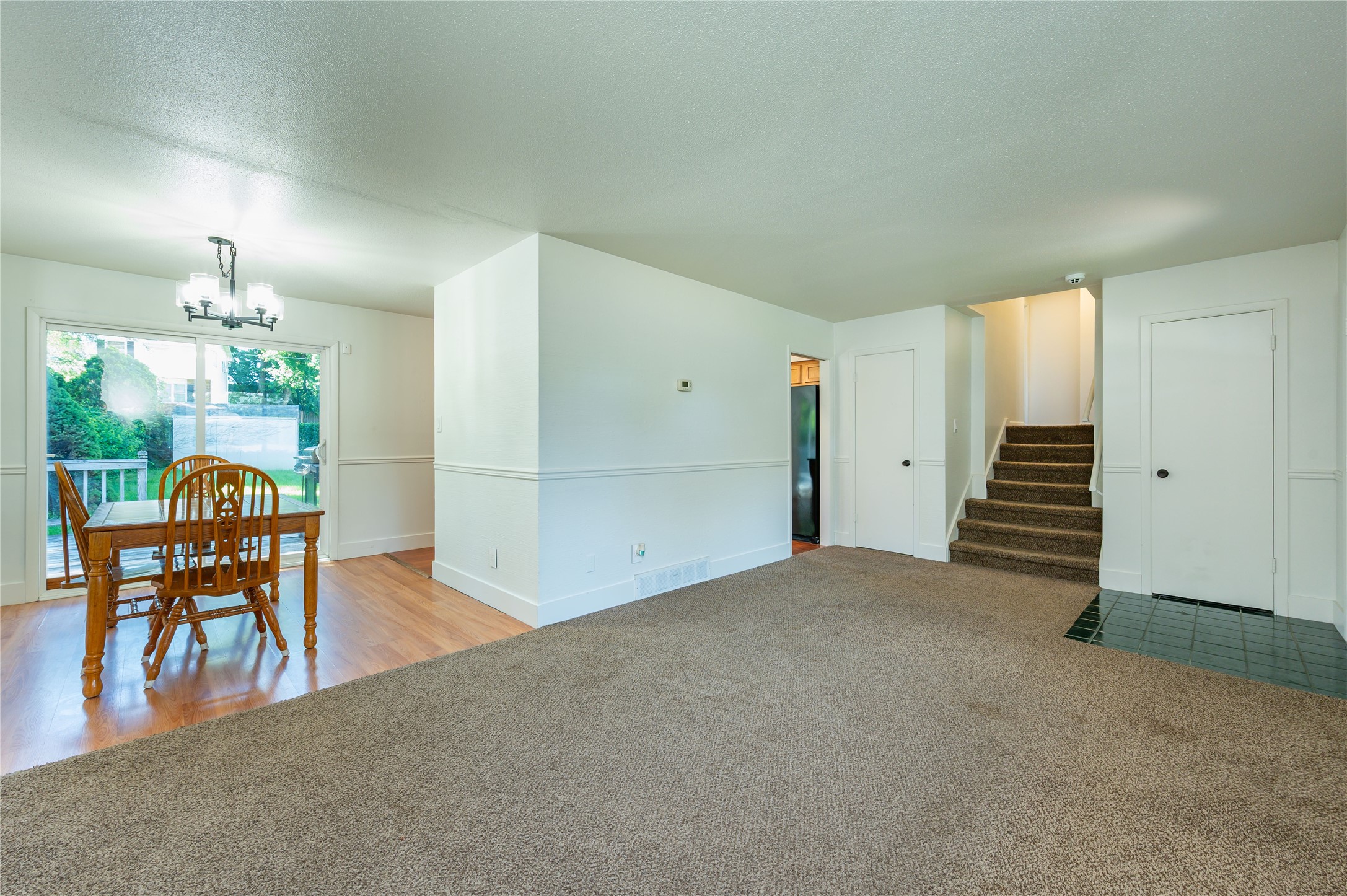 6800 Holcomb Avenue Property Photo 5
