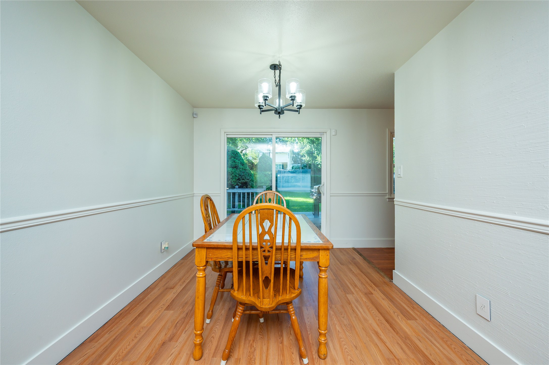 6800 Holcomb Avenue Property Photo 6