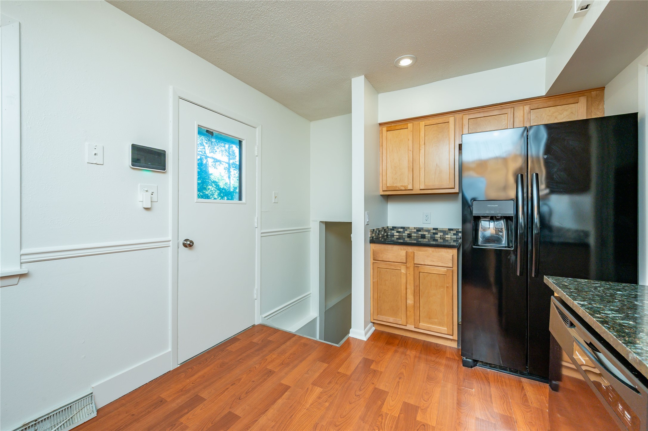6800 Holcomb Avenue Property Photo 11