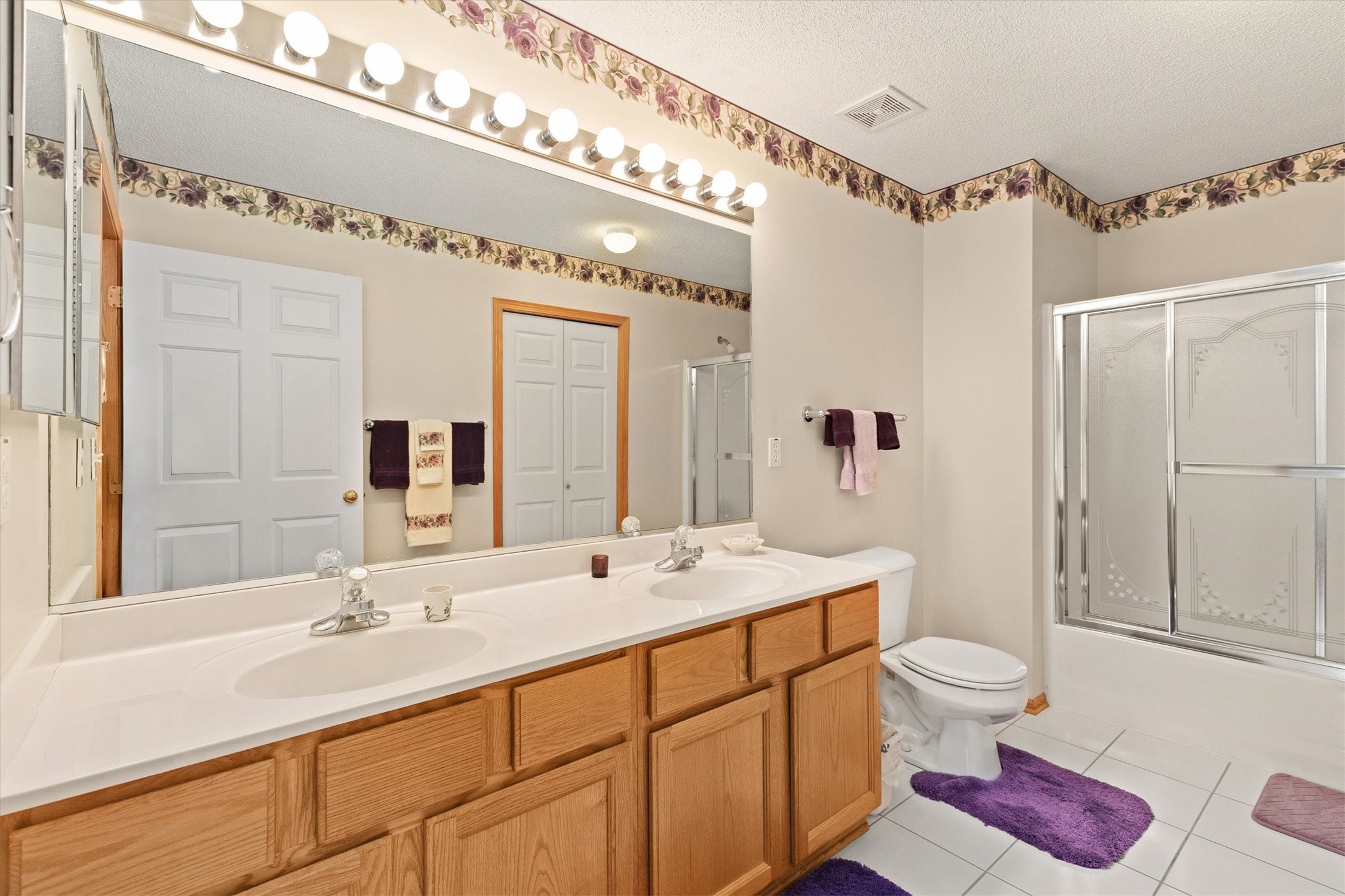 130 Nw Georgetown Boulevard 2 Property Photo 4