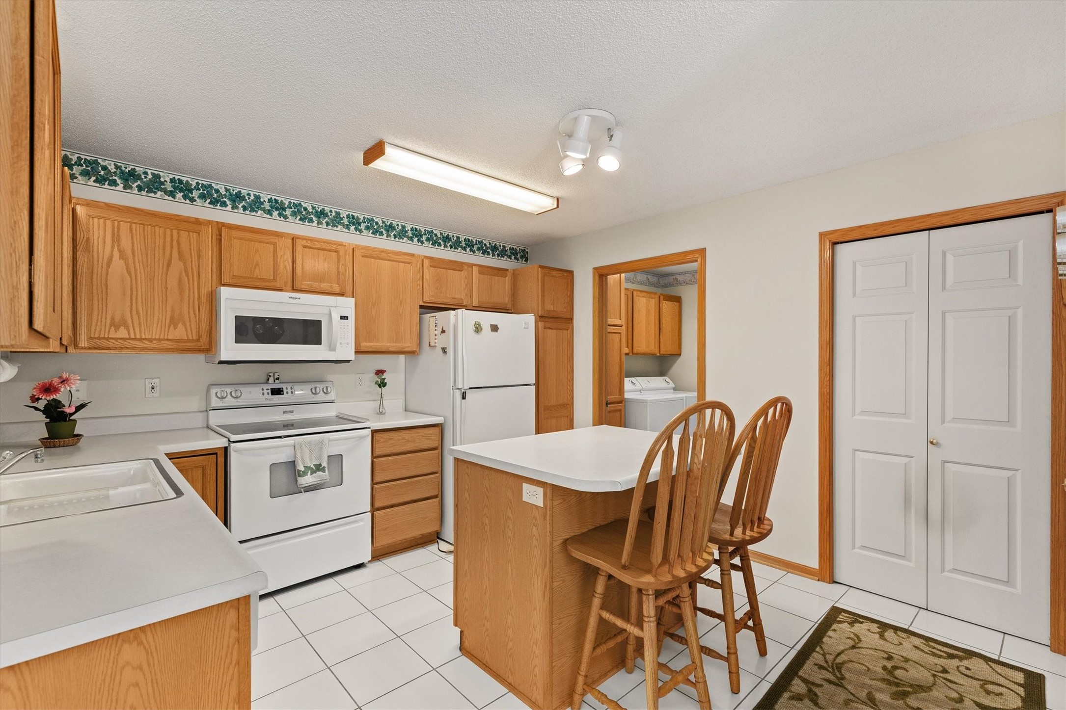 130 Nw Georgetown Boulevard 2 Property Photo 13