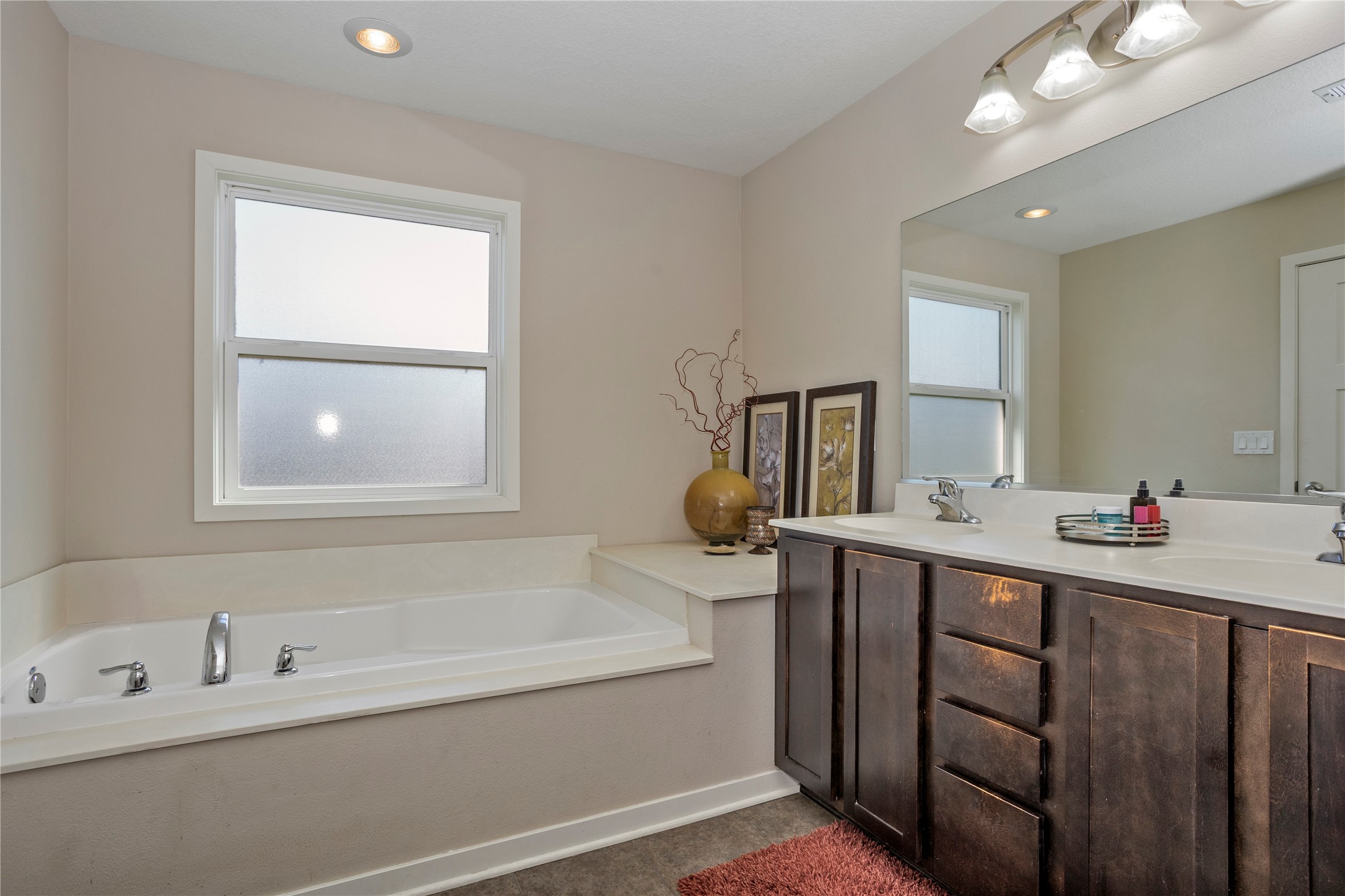 7876 Beechtree Lane Property Photo 22