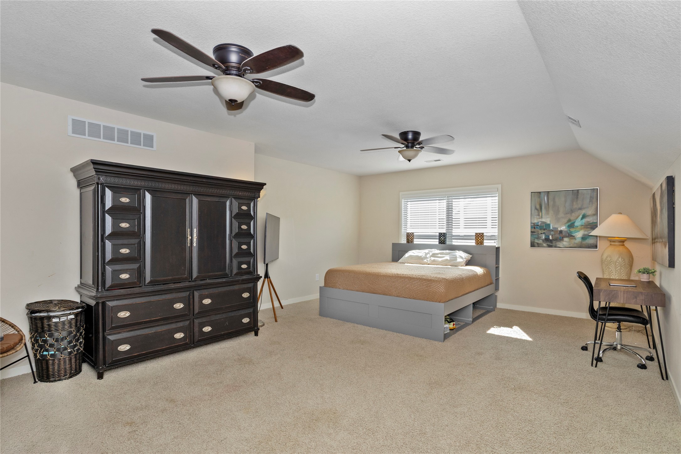 7876 Beechtree Lane Property Photo 30