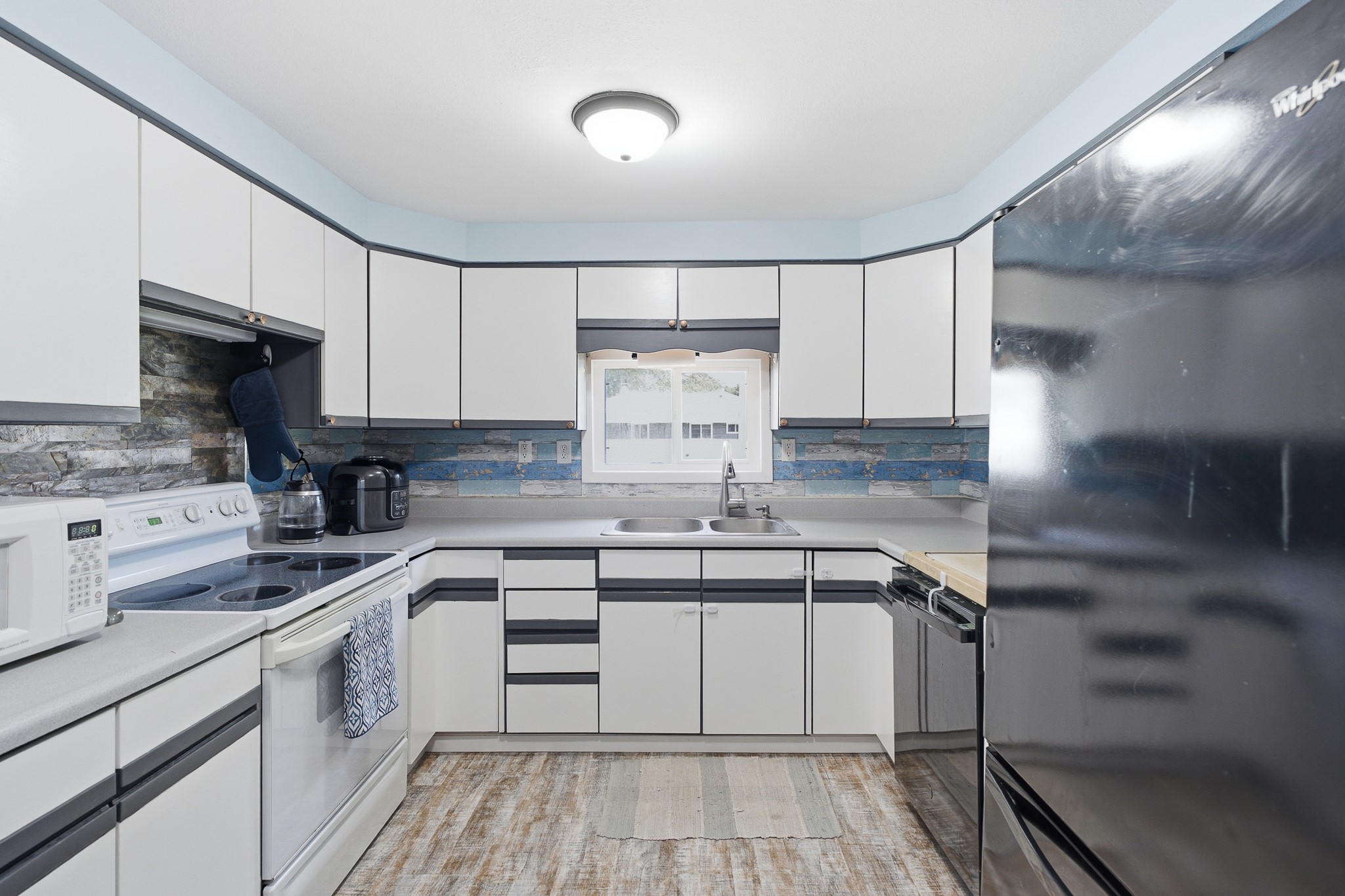 1705 Vine Street Property Photo 7