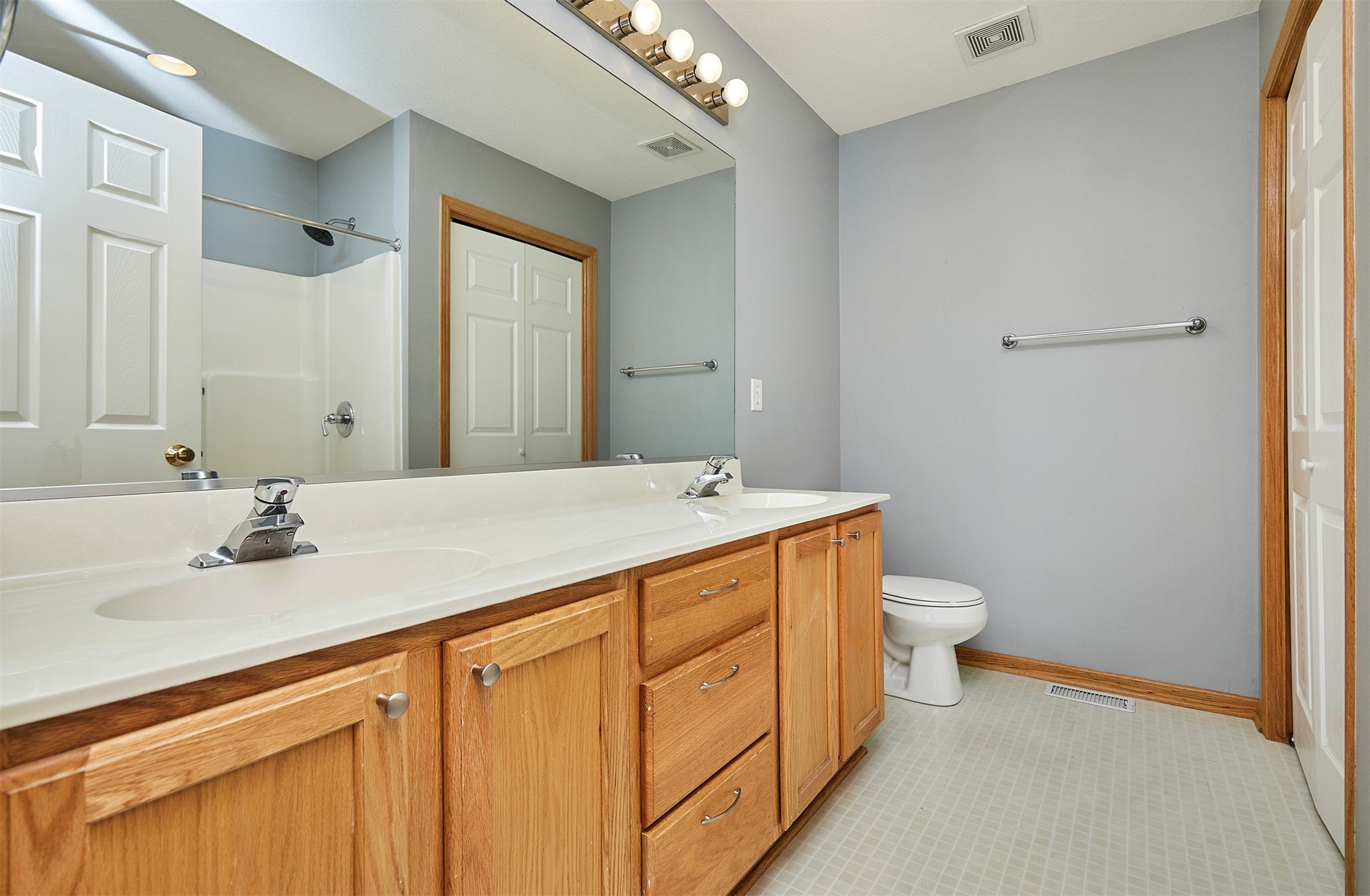 7732 Beechtree Lane Property Photo 14