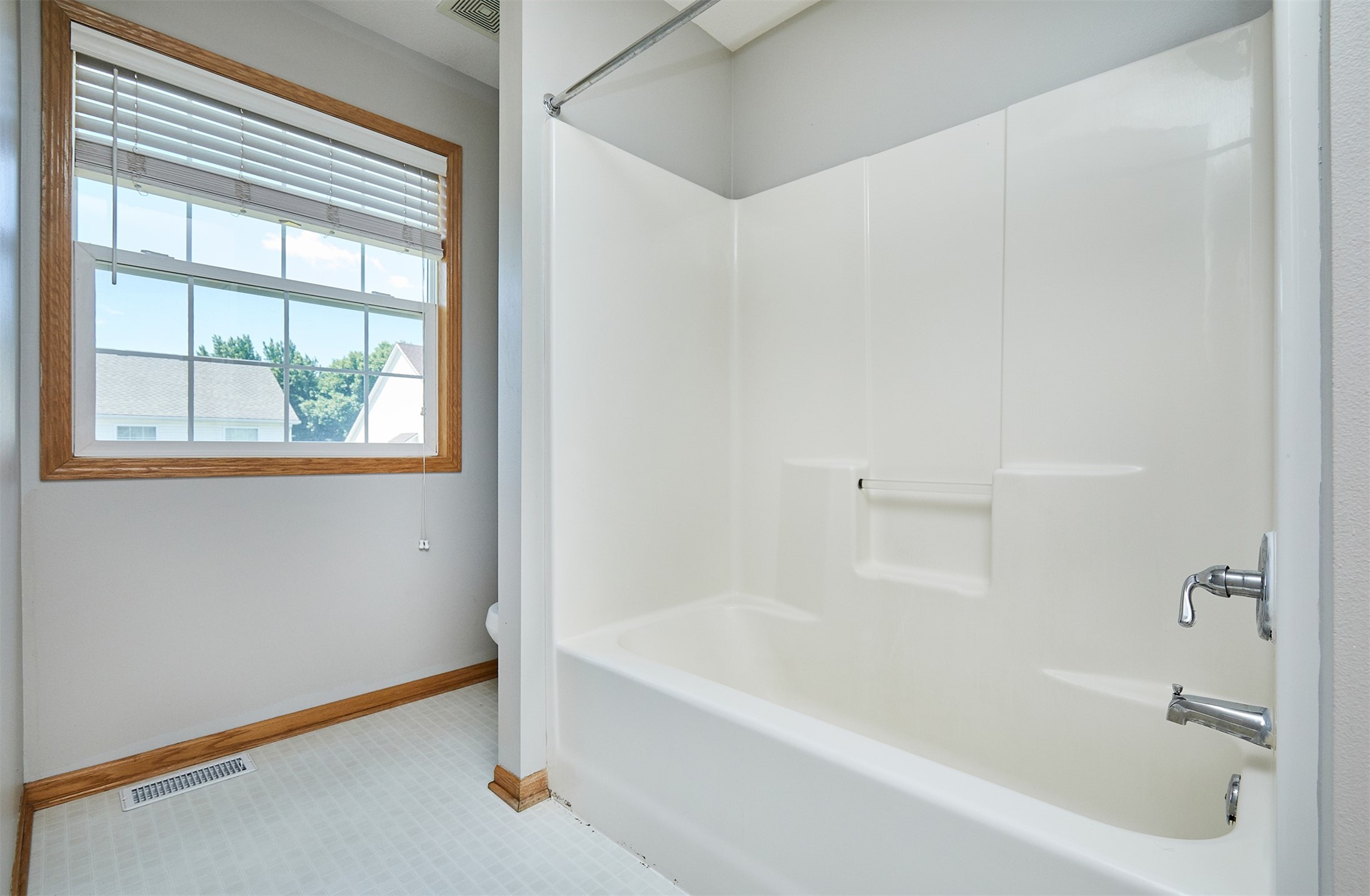 7732 Beechtree Lane Property Photo 21