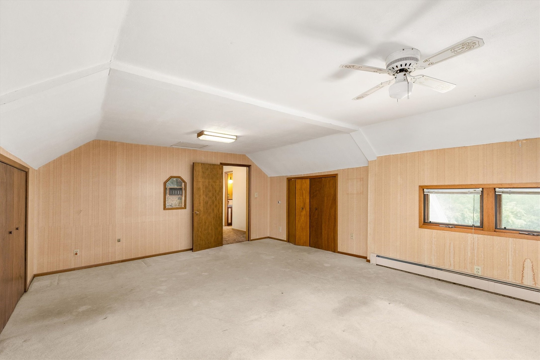 410 W Elm Street Property Photo 17