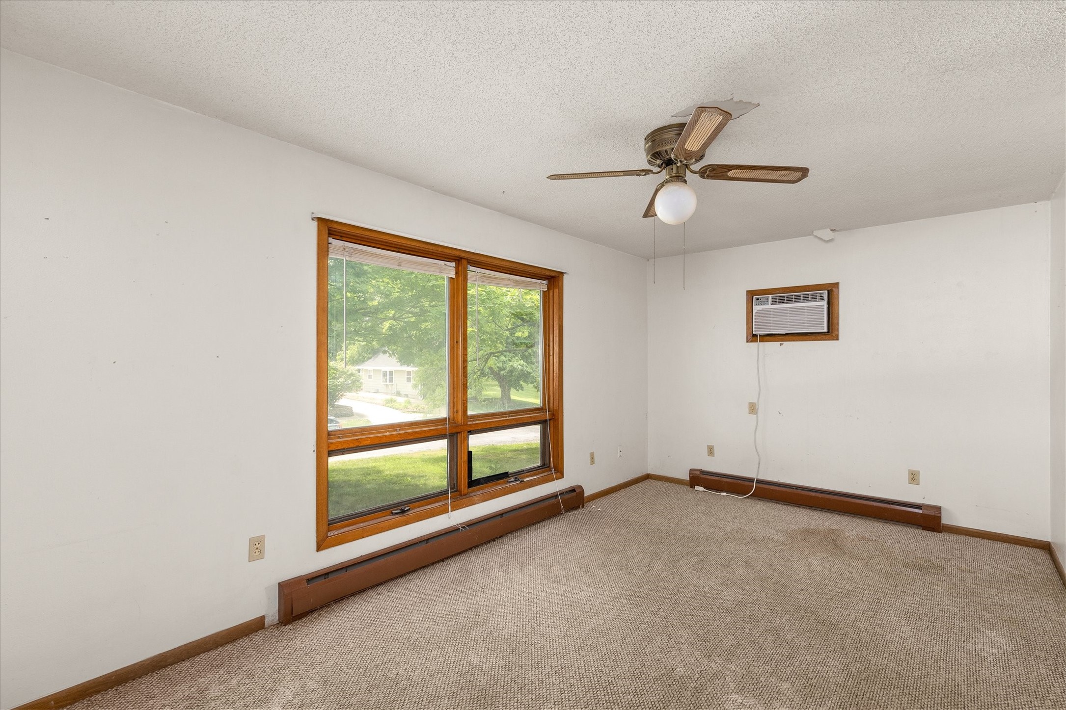 410 W Elm Street Property Photo 26