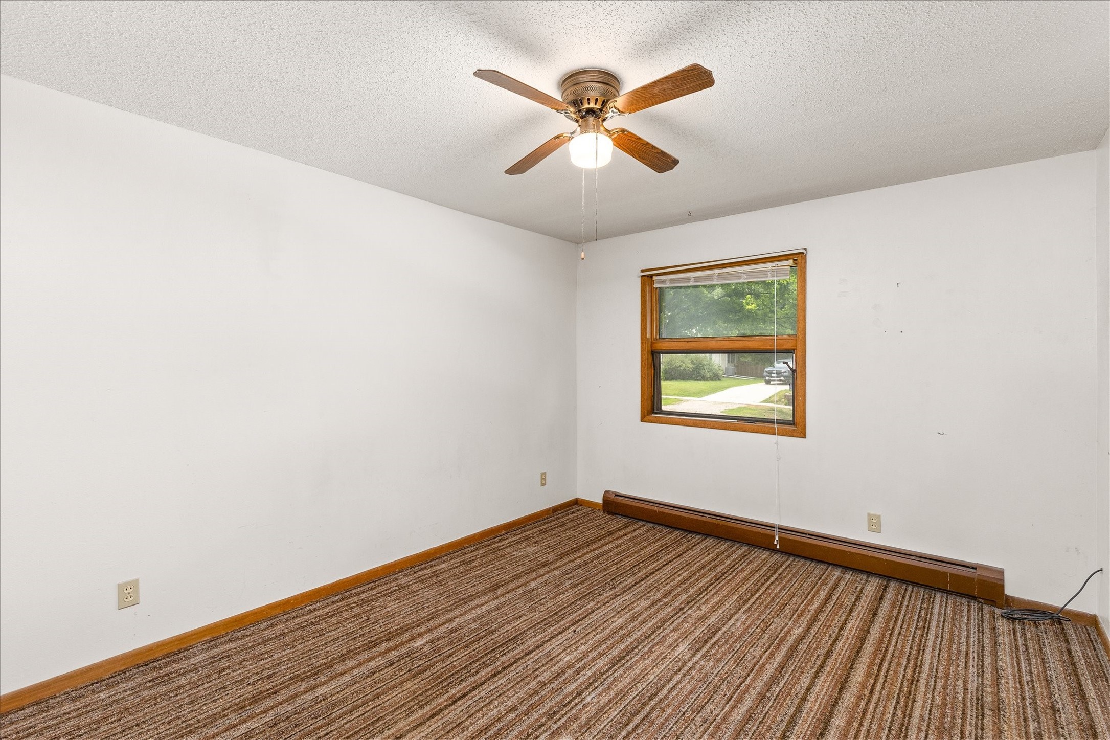 410 W Elm Street Property Photo 27