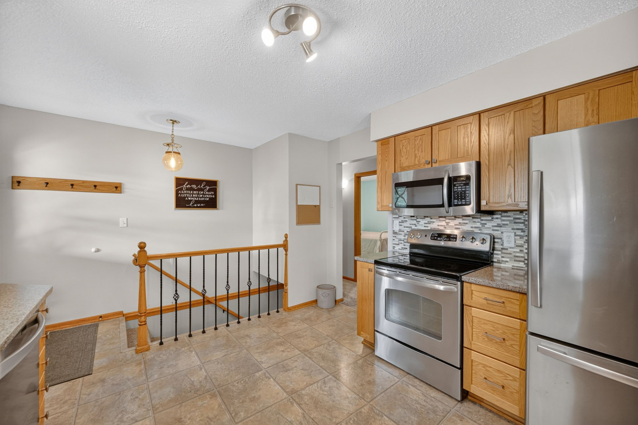 400 S P Street Property Photo 15