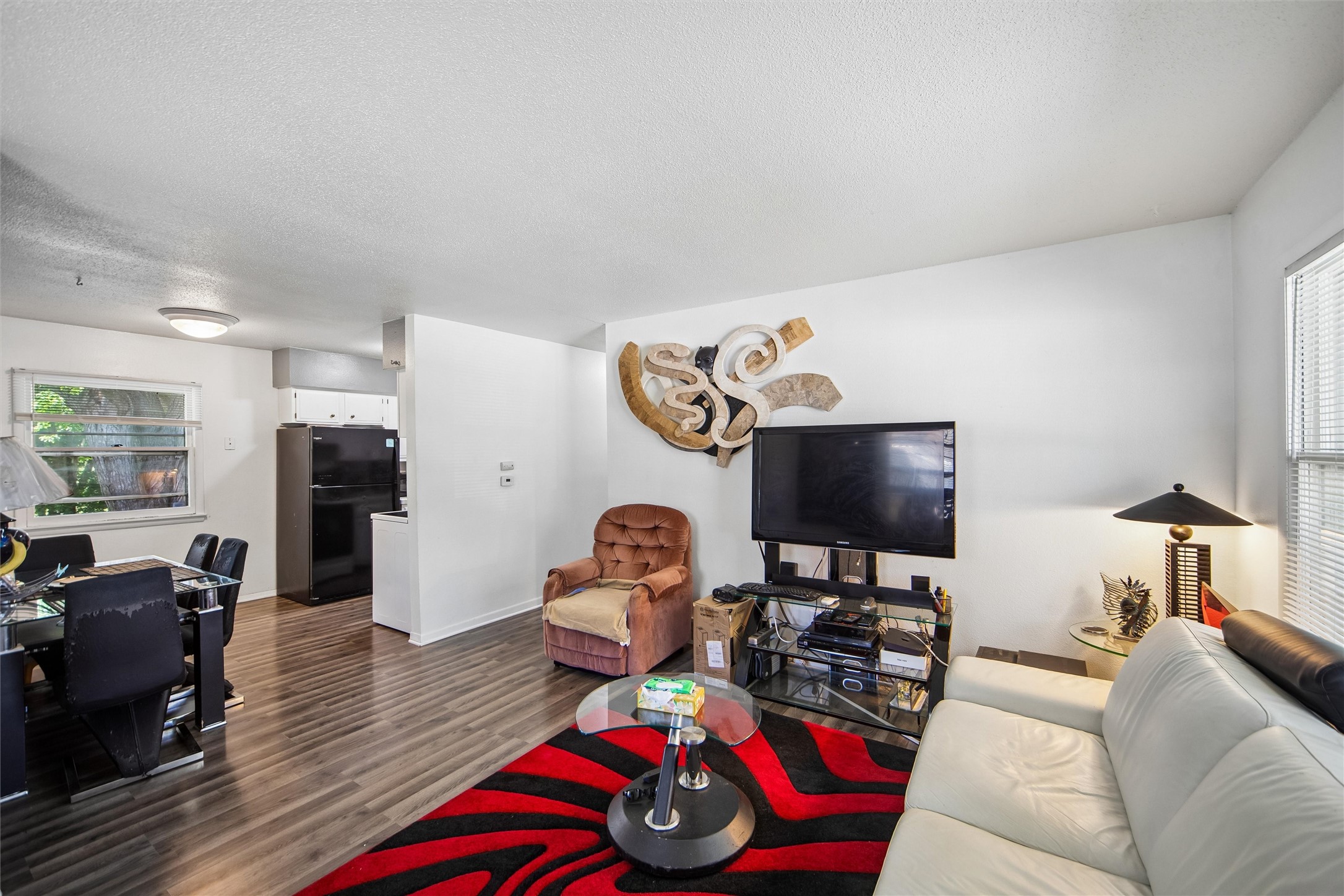 1516 Oak Park Avenue Property Photo 3