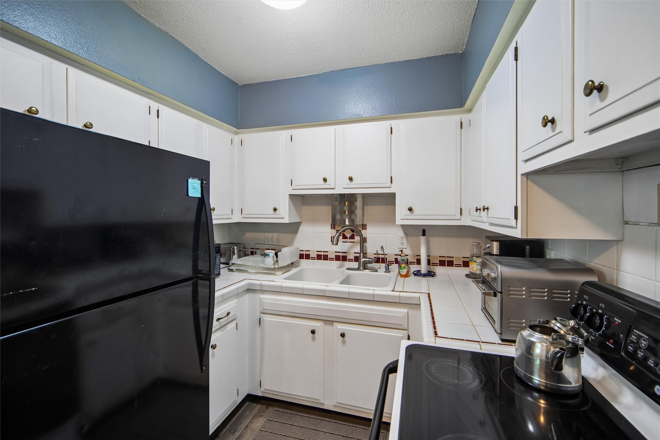 1516 Oak Park Avenue Property Photo 7