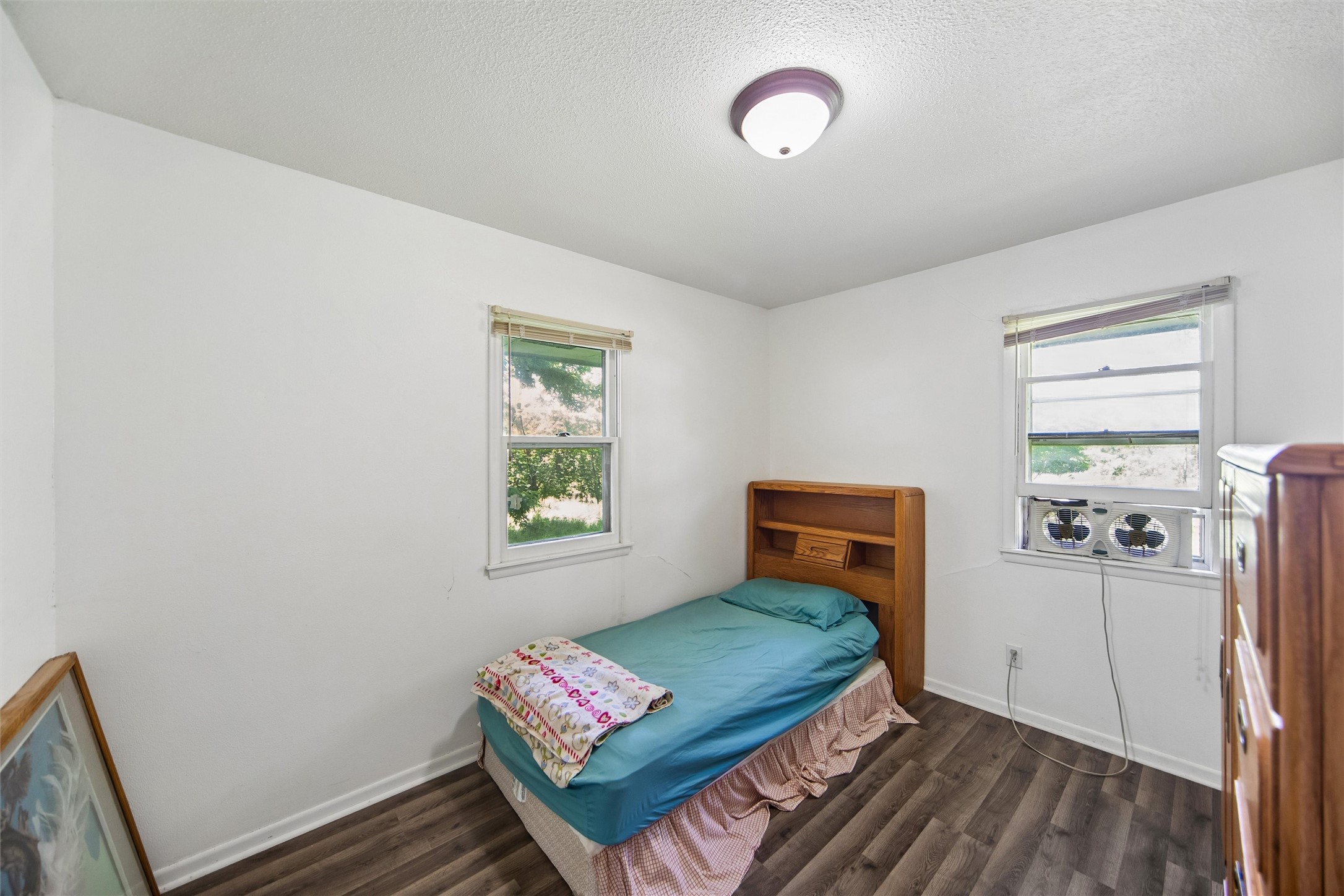 1516 Oak Park Avenue Property Photo 8