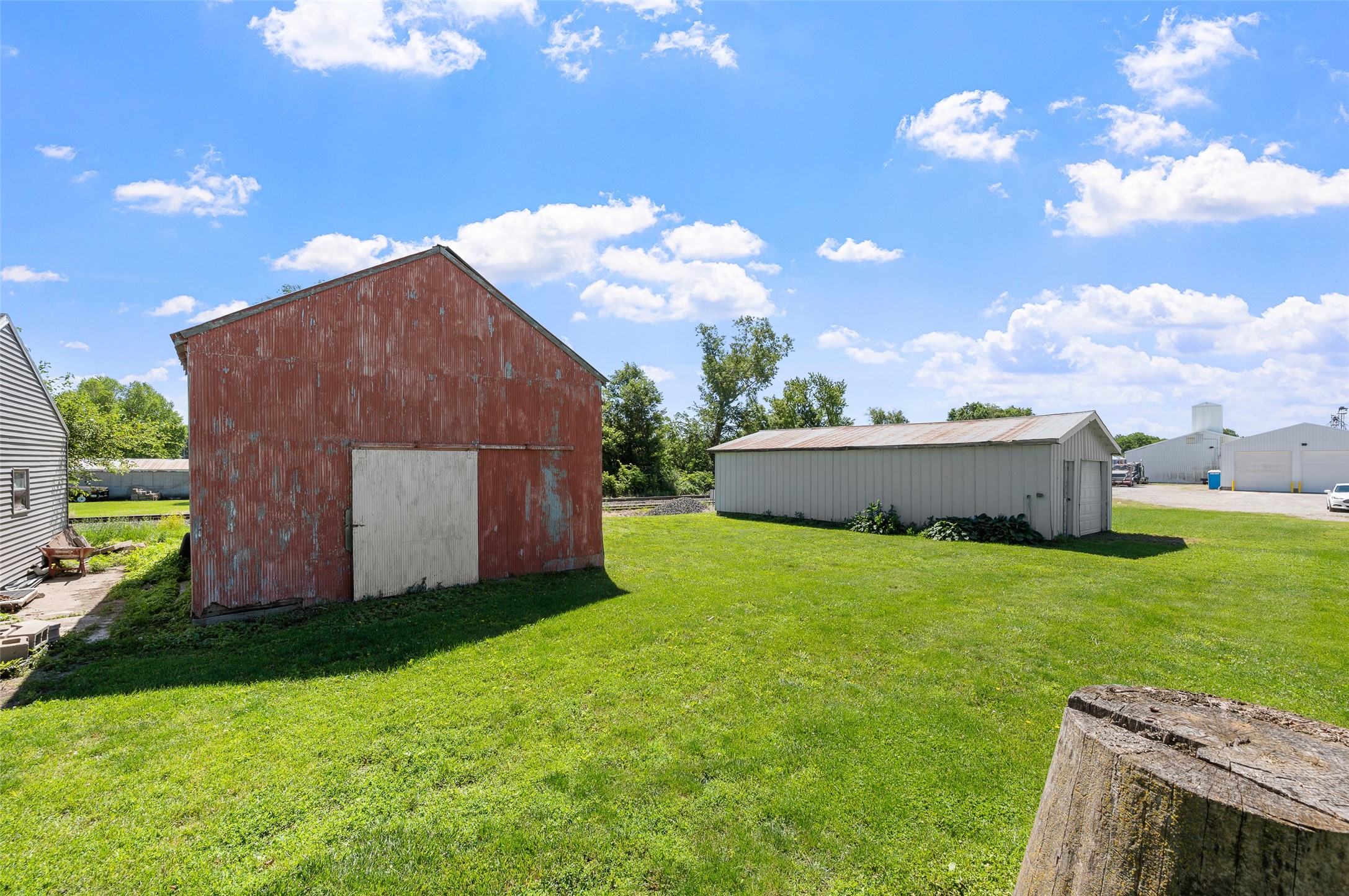 240 Park Street Property Photo 4