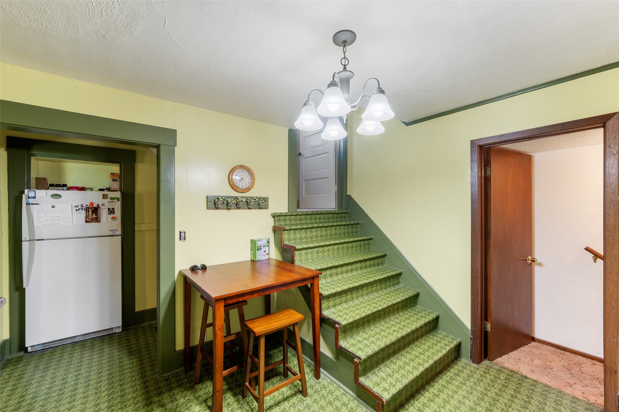 240 Park Street Property Photo 8
