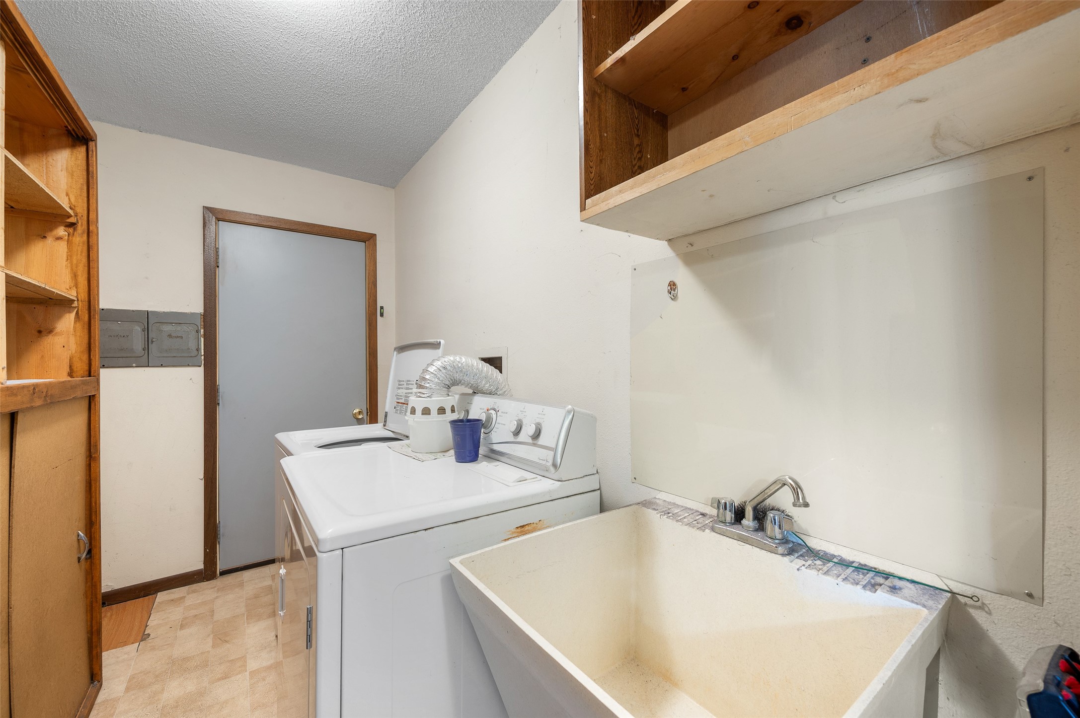 240 Park Street Property Photo 25