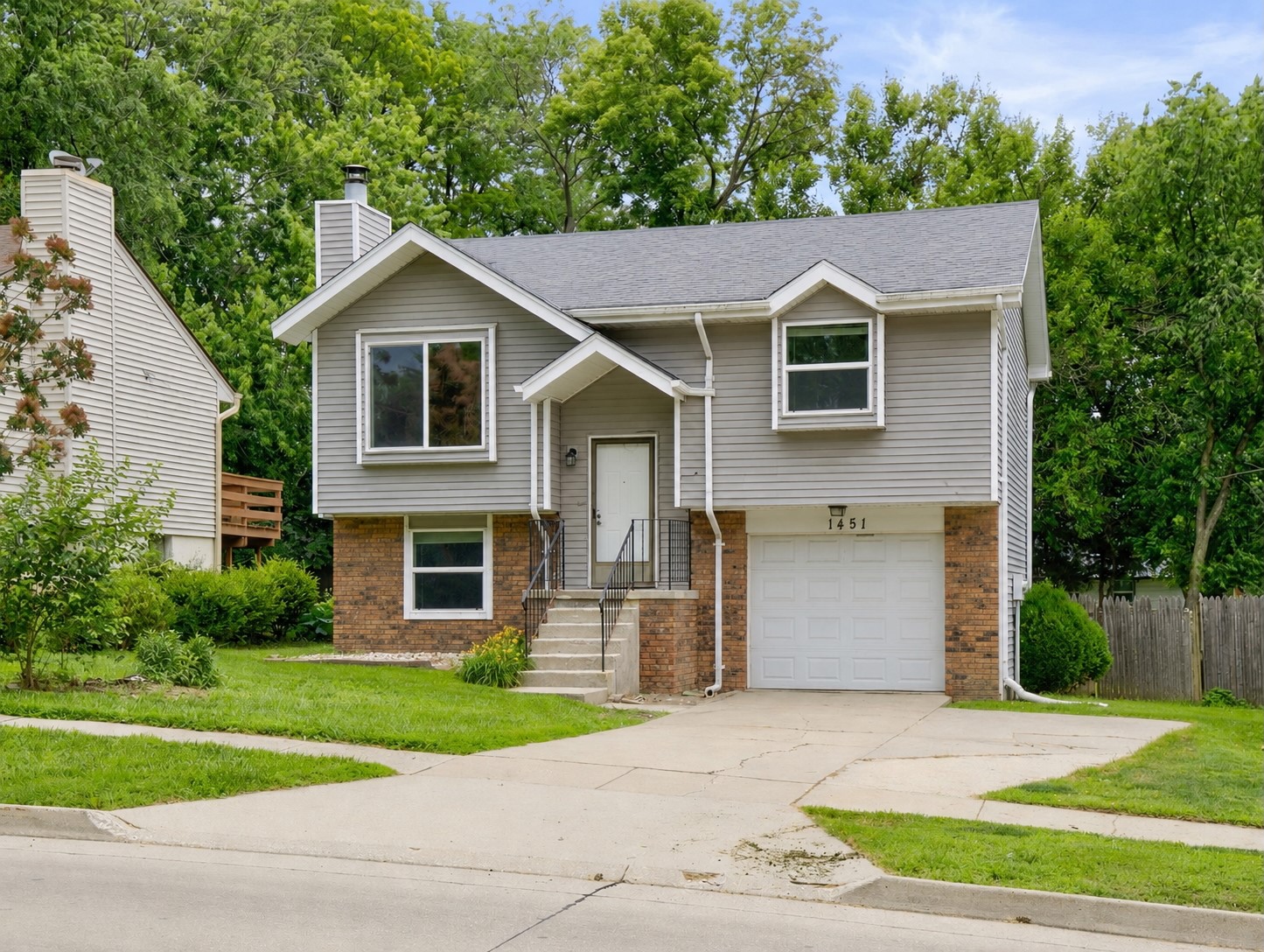 1451 20th Street Property Photo 1