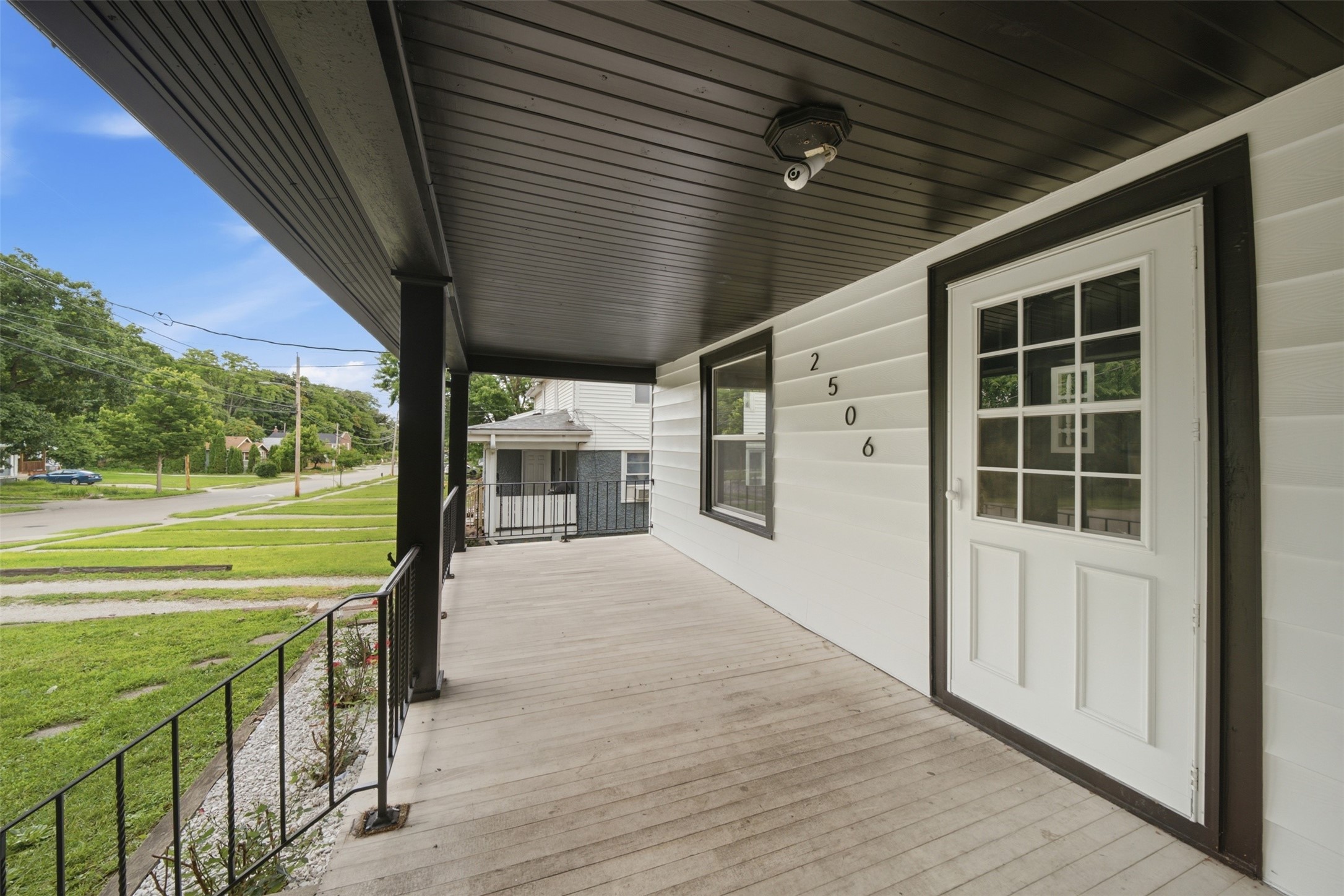 2506 High Street Property Photo 4