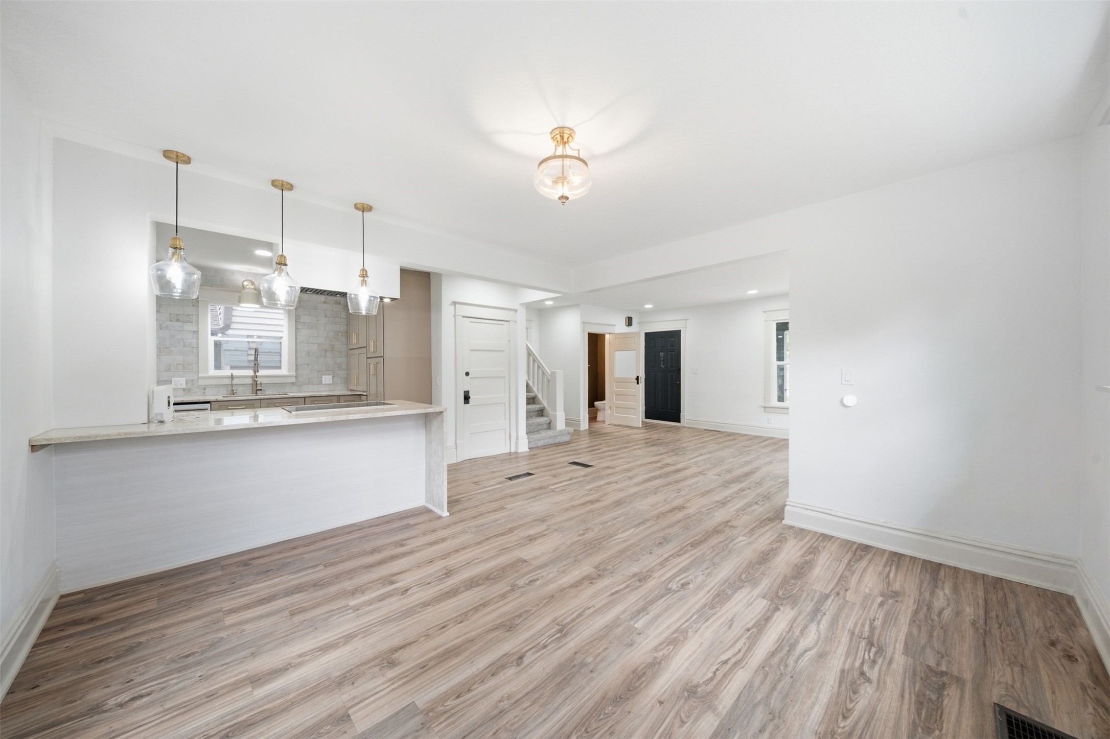 2506 High Street Property Photo 17