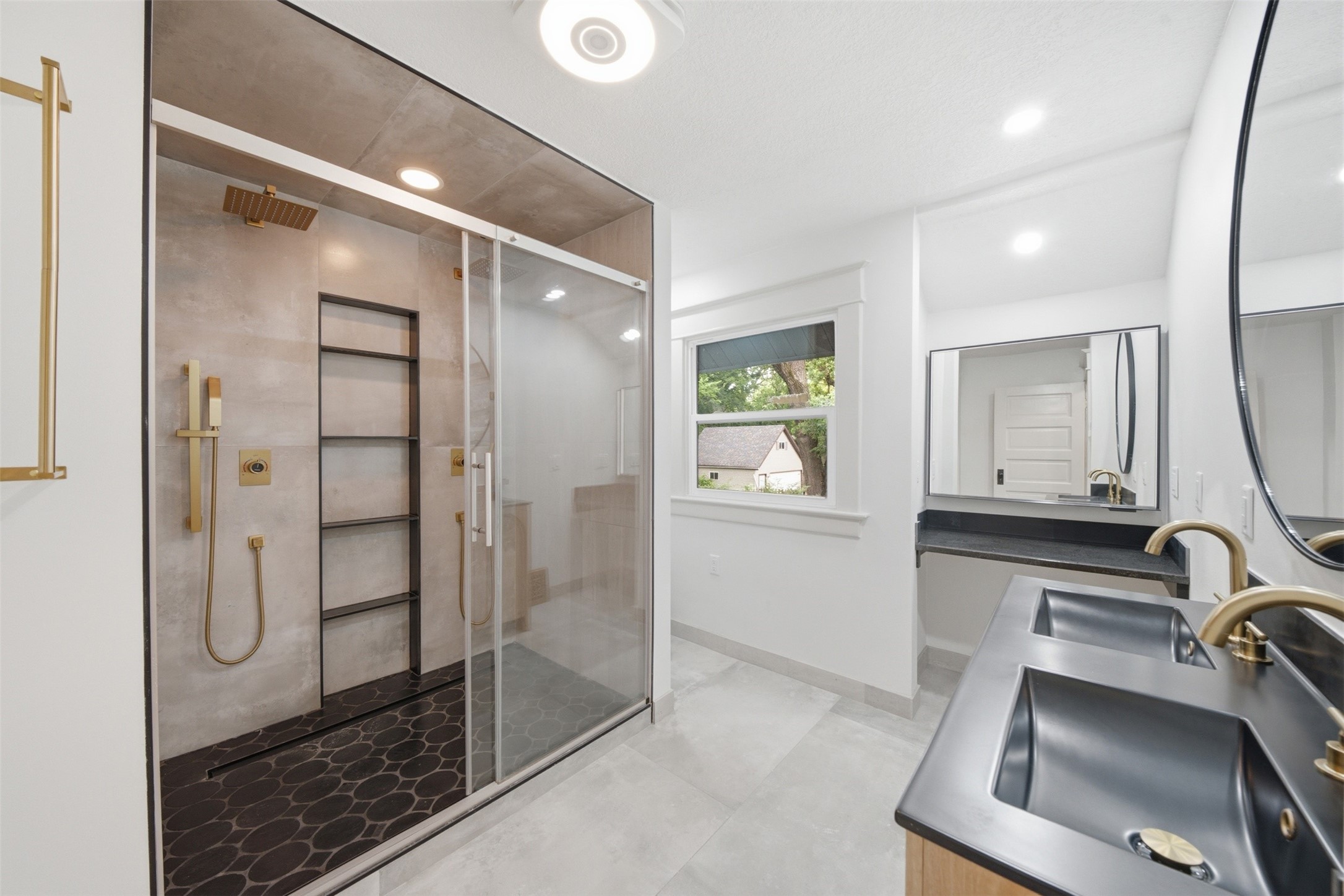 2506 High Street Property Photo 20
