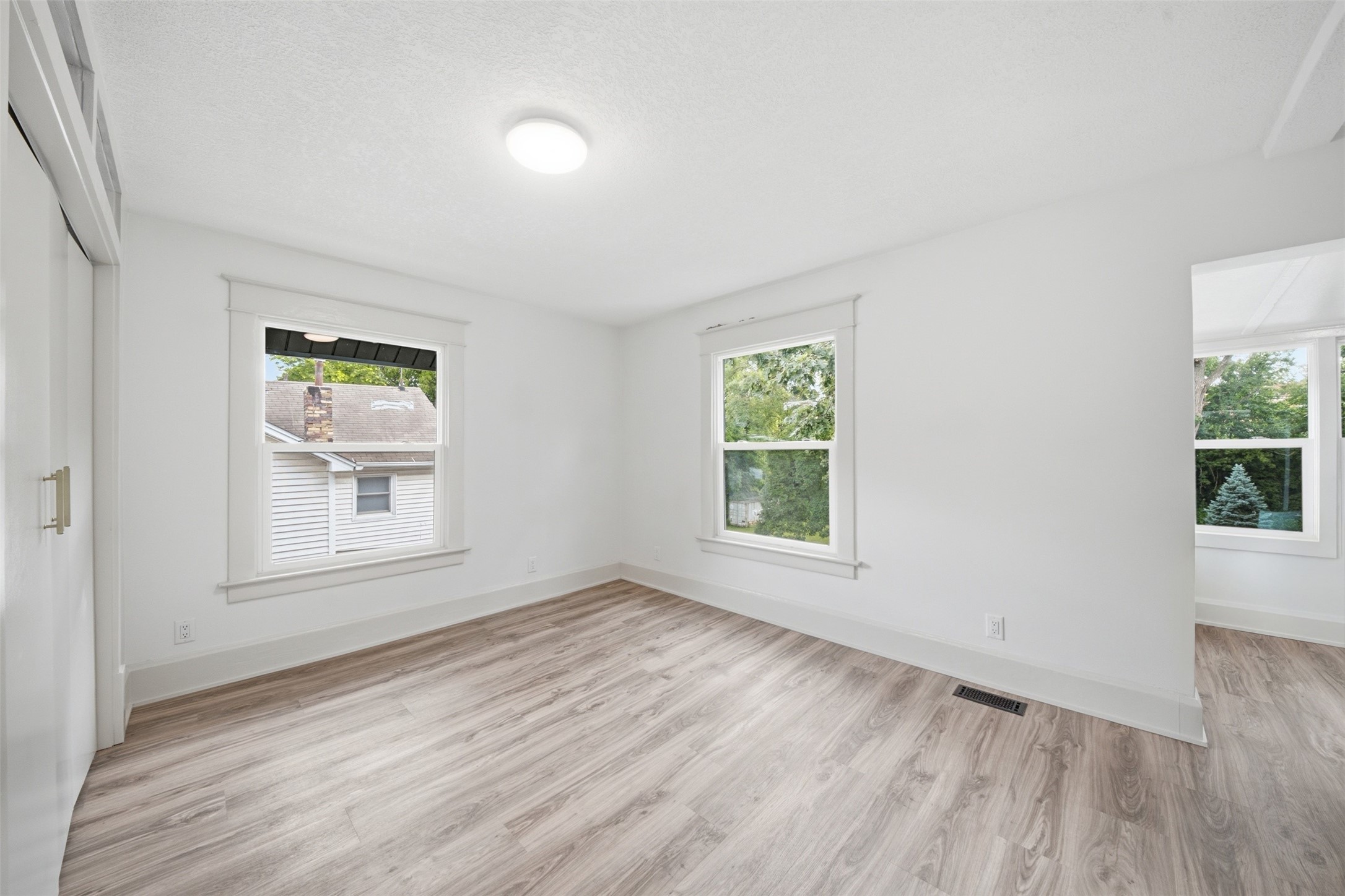2506 High Street Property Photo 24
