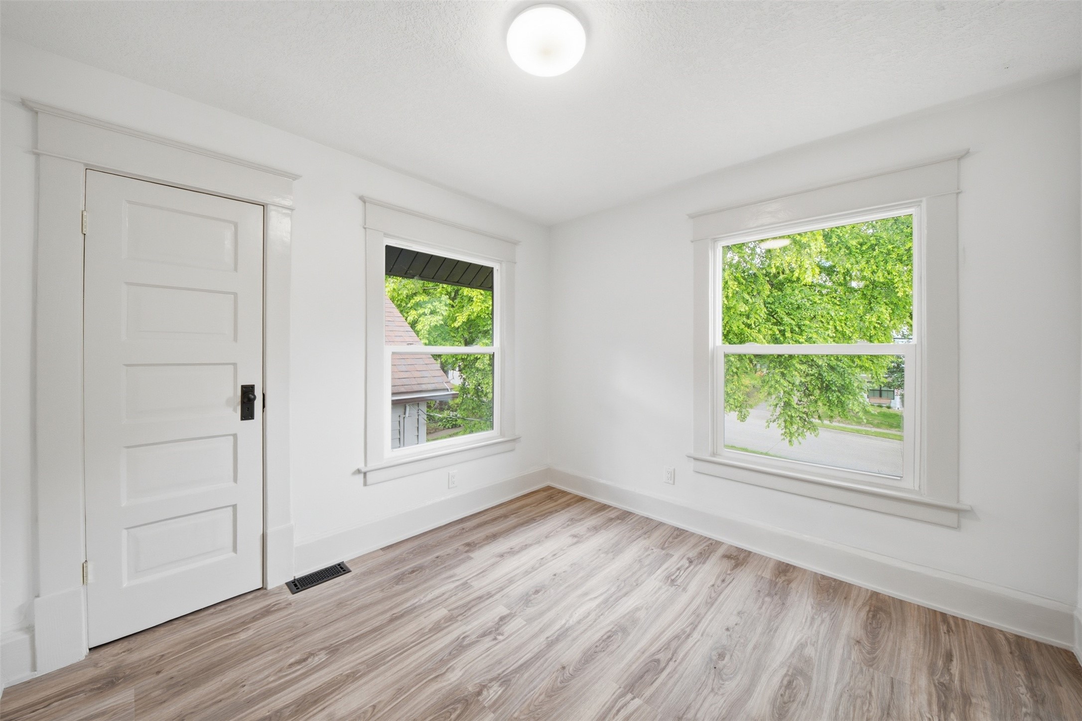 2506 High Street Property Photo 25