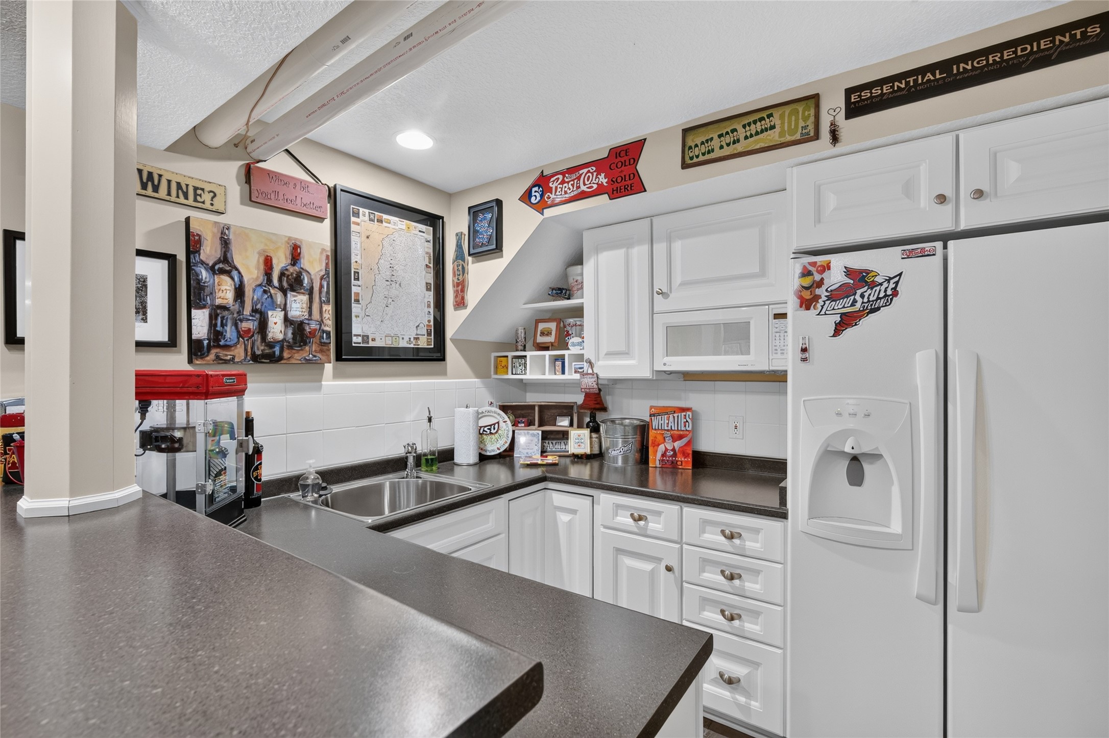 6609 Hampton Court Property Photo 32