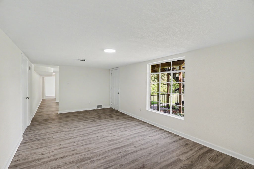 6903 Colby Avenue Property Photo 25
