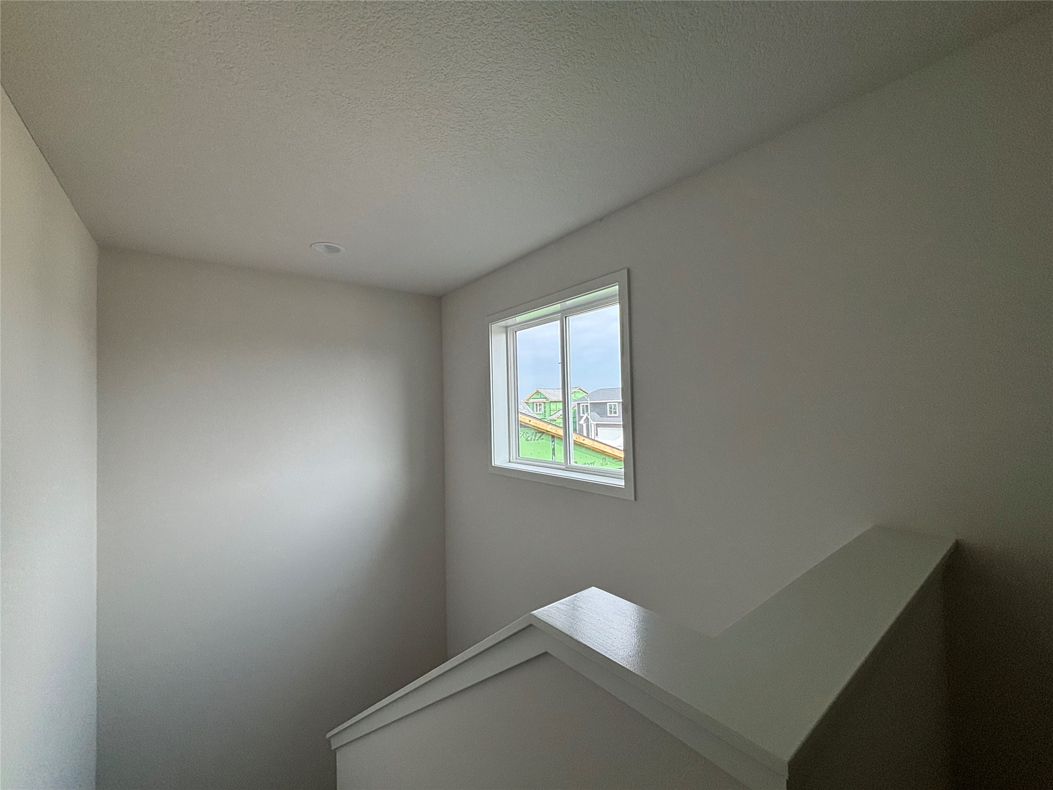 1832 Gordon Court Property Photo 6