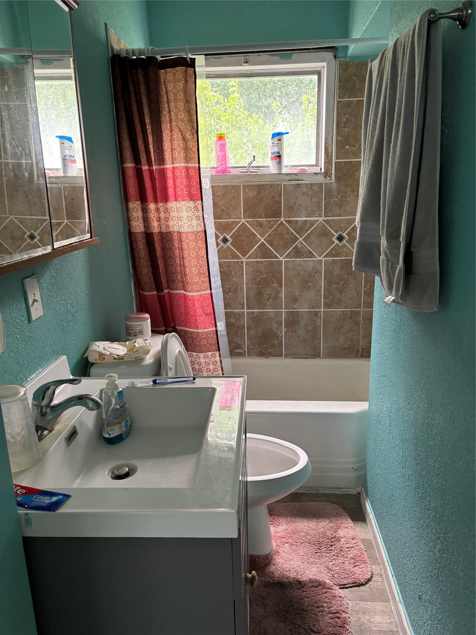 215 W Clay Street Property Photo 6
