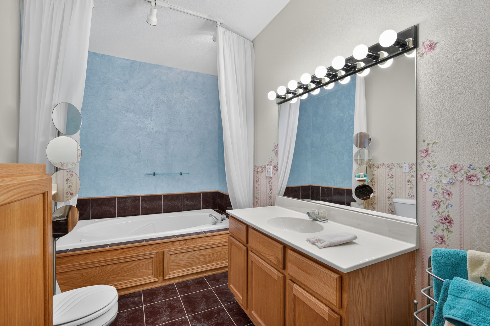 6804 Timberwolf Lane Property Photo 12