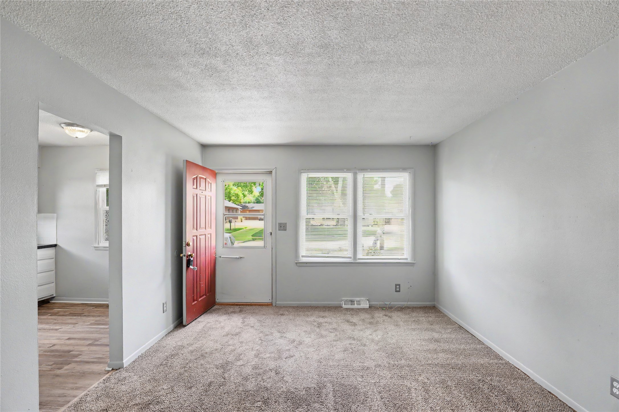3310 Se 5th Street Property Photo 6