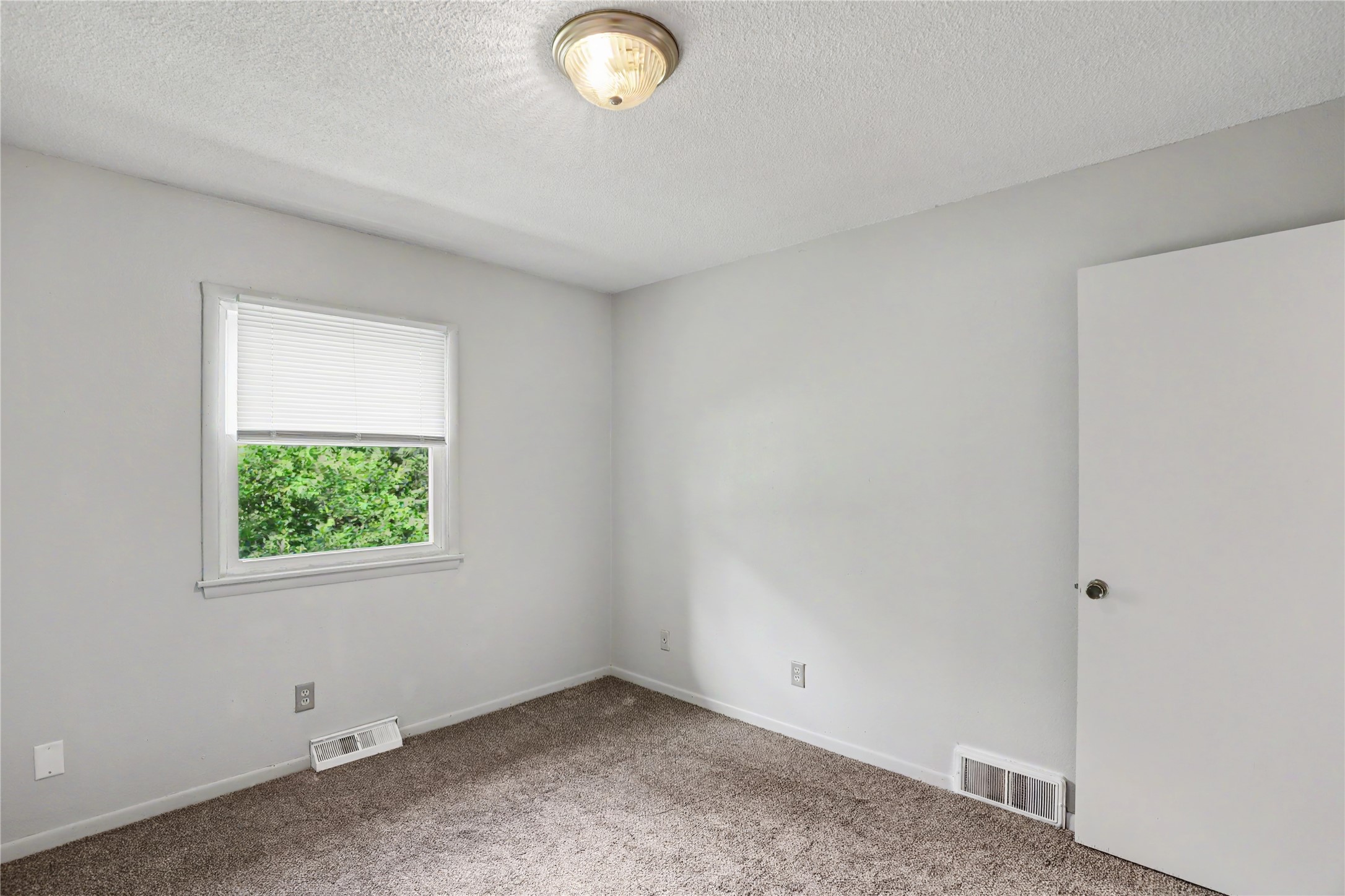 3310 Se 5th Street Property Photo 8