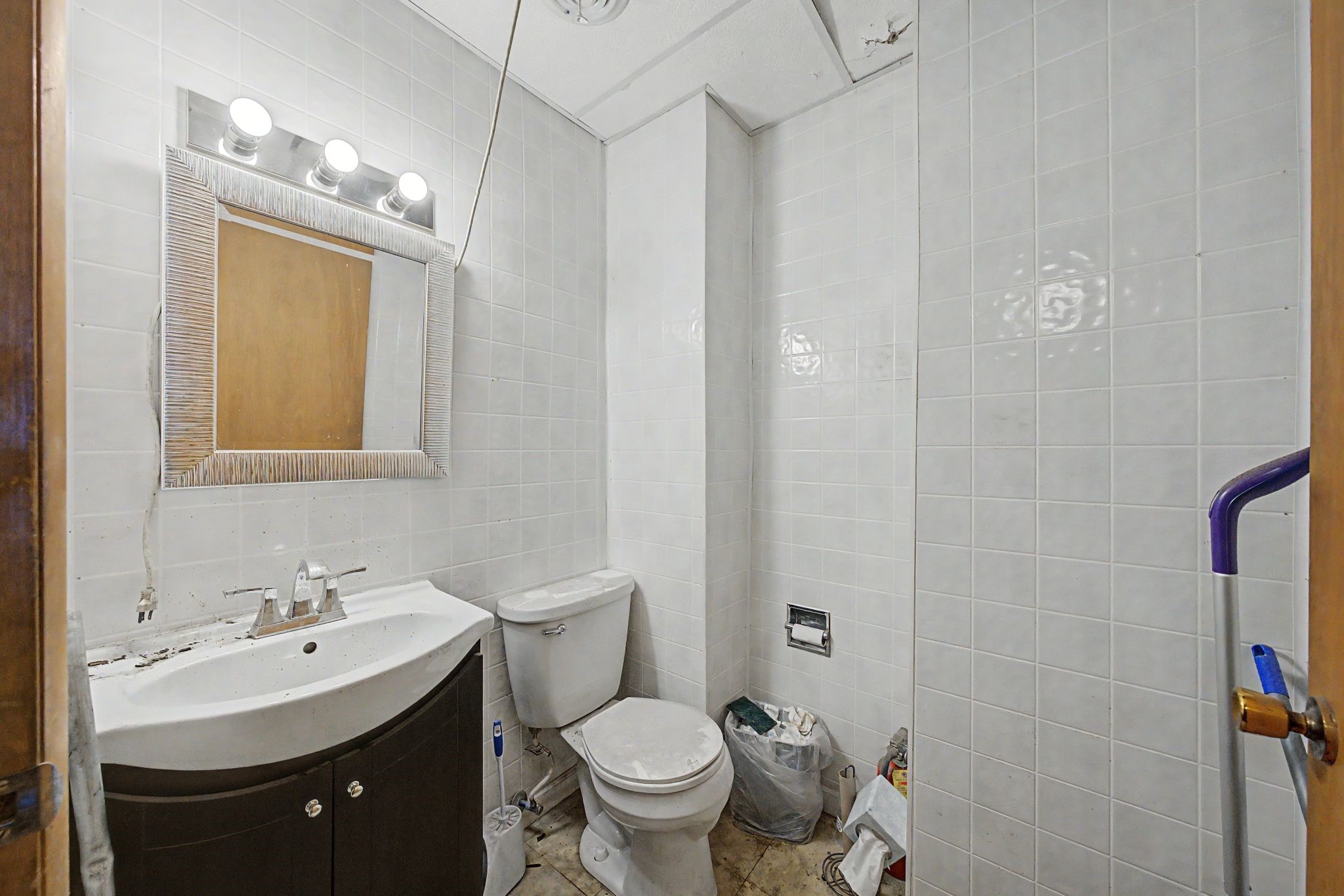 726 12th Street Property Photo 9
