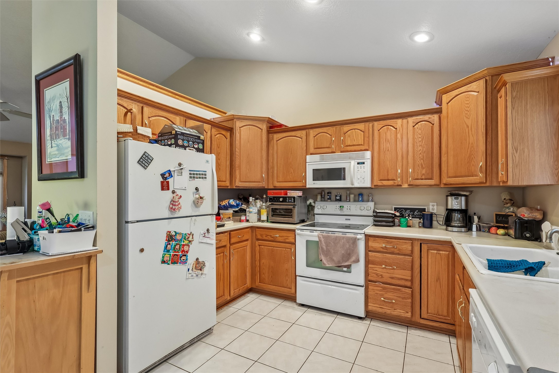5704 Nw 93rd Street Property Photo 9