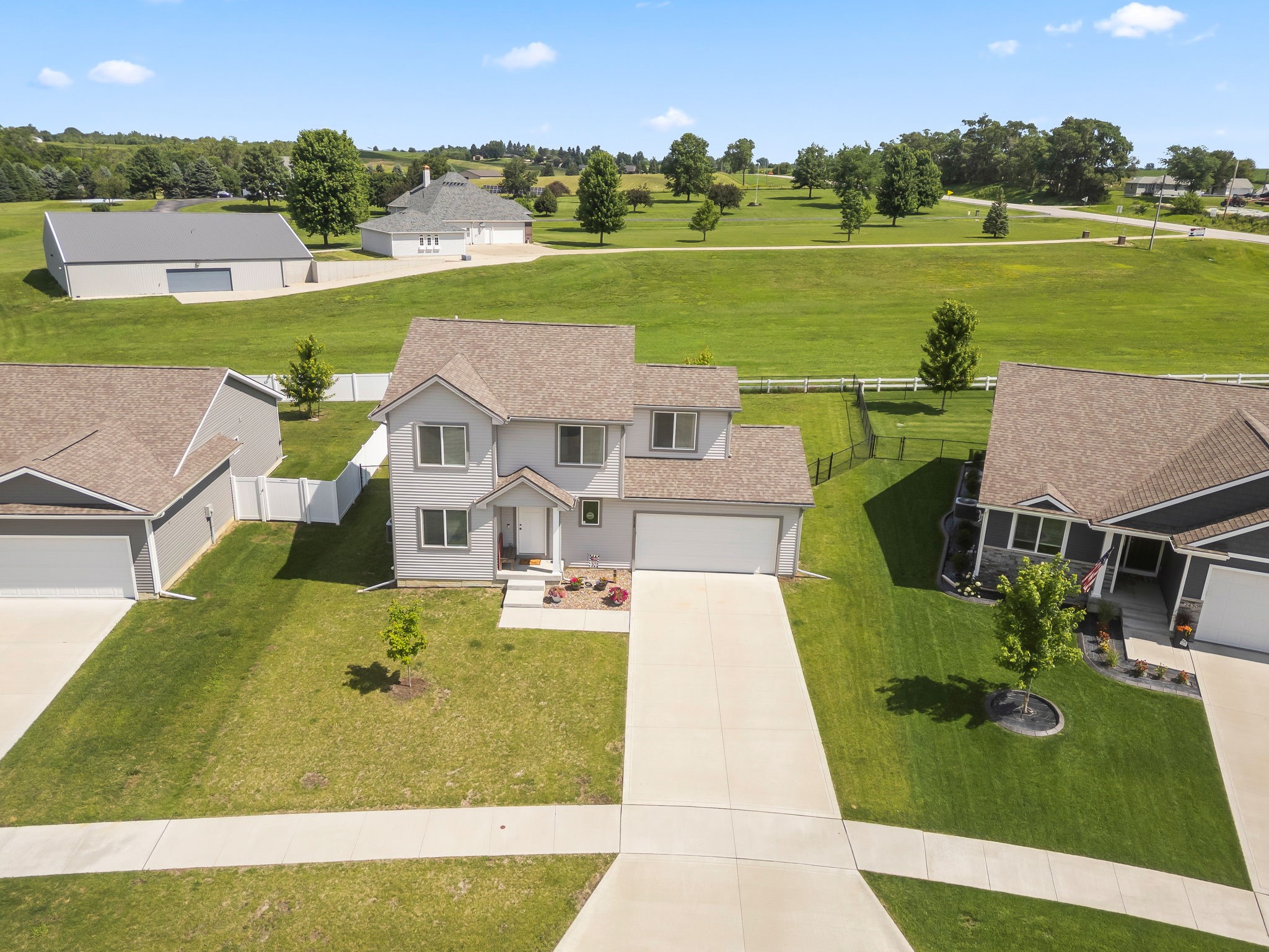 2428 Sunview Drive Property Photo 1