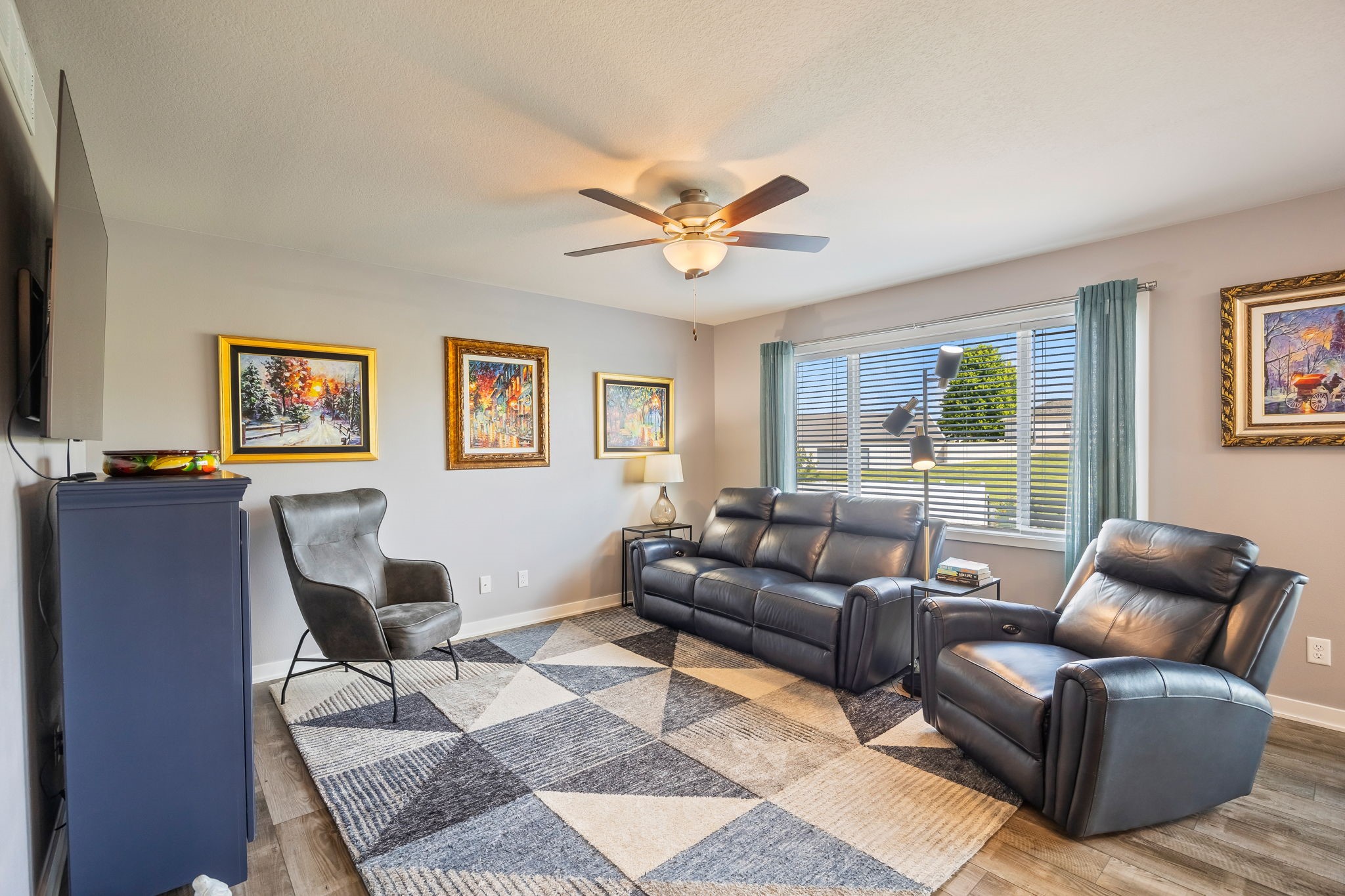 2428 Sunview Drive Property Photo 10