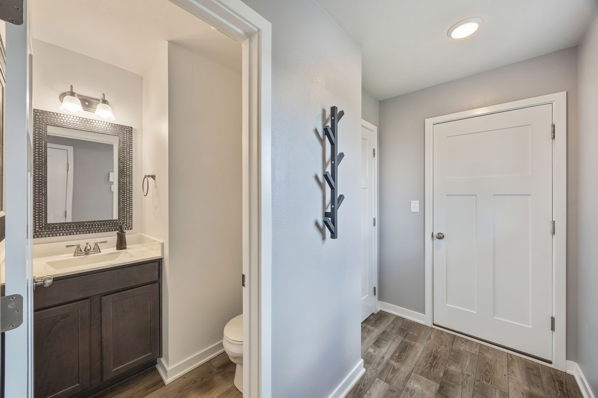 2428 Sunview Drive Property Photo 15