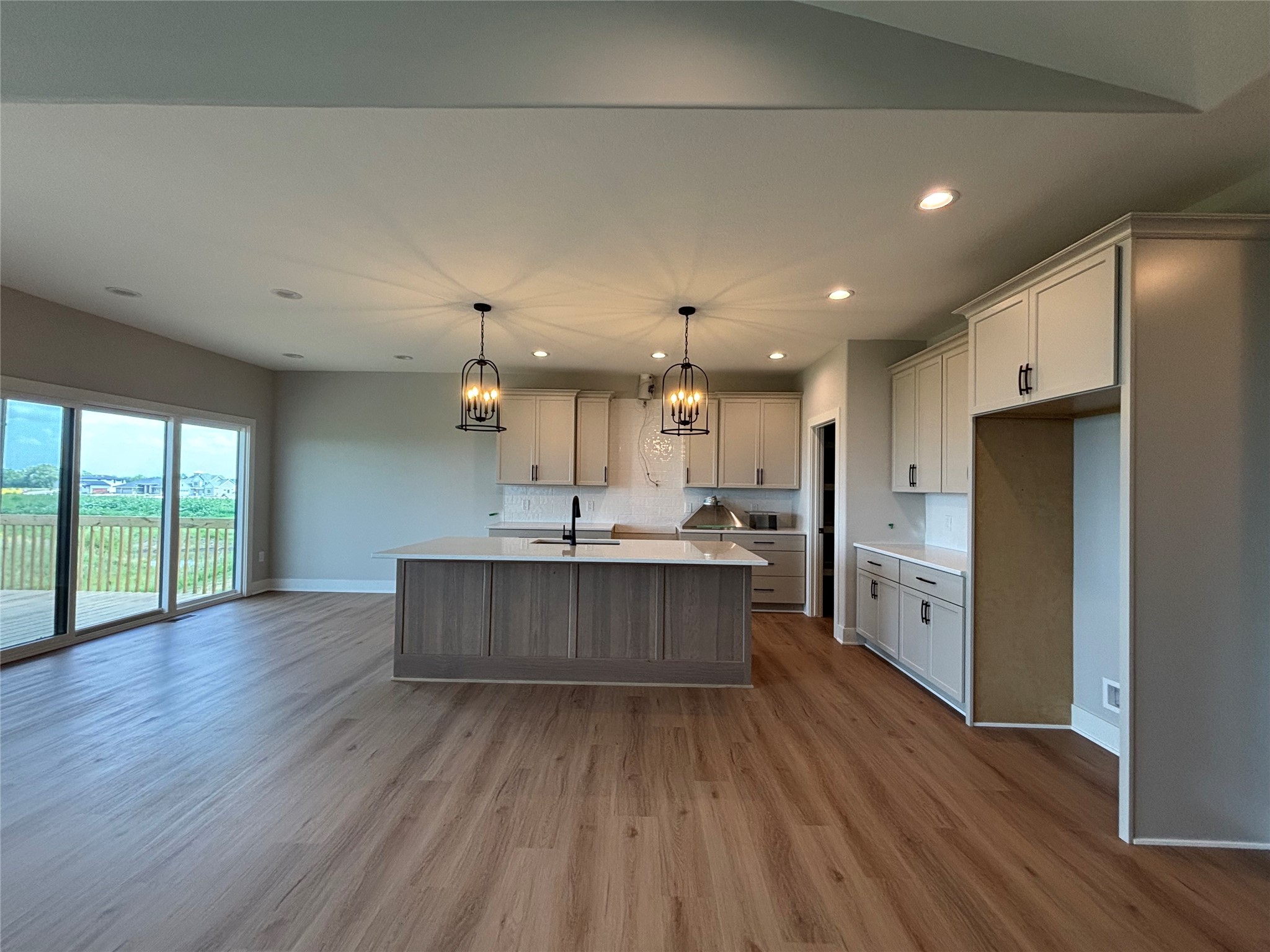 4705 177th Street Property Photo 3