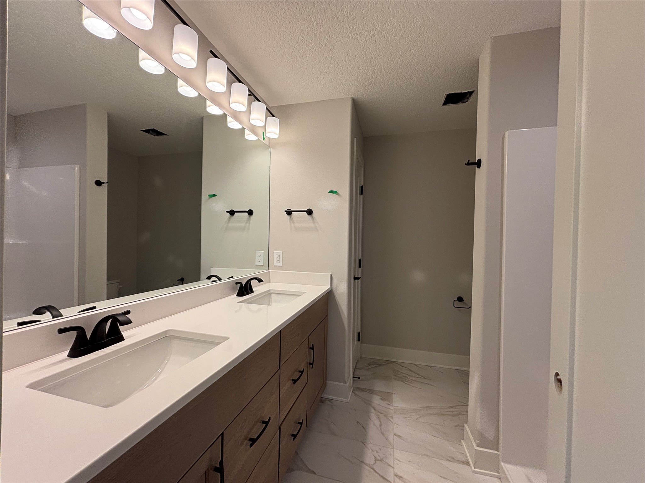 4705 177th Street Property Photo 13