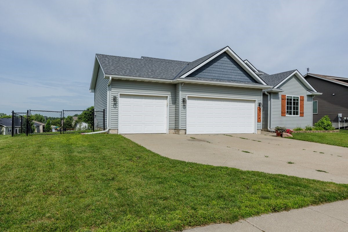 1714 Crabapple Lane Property Photo 3