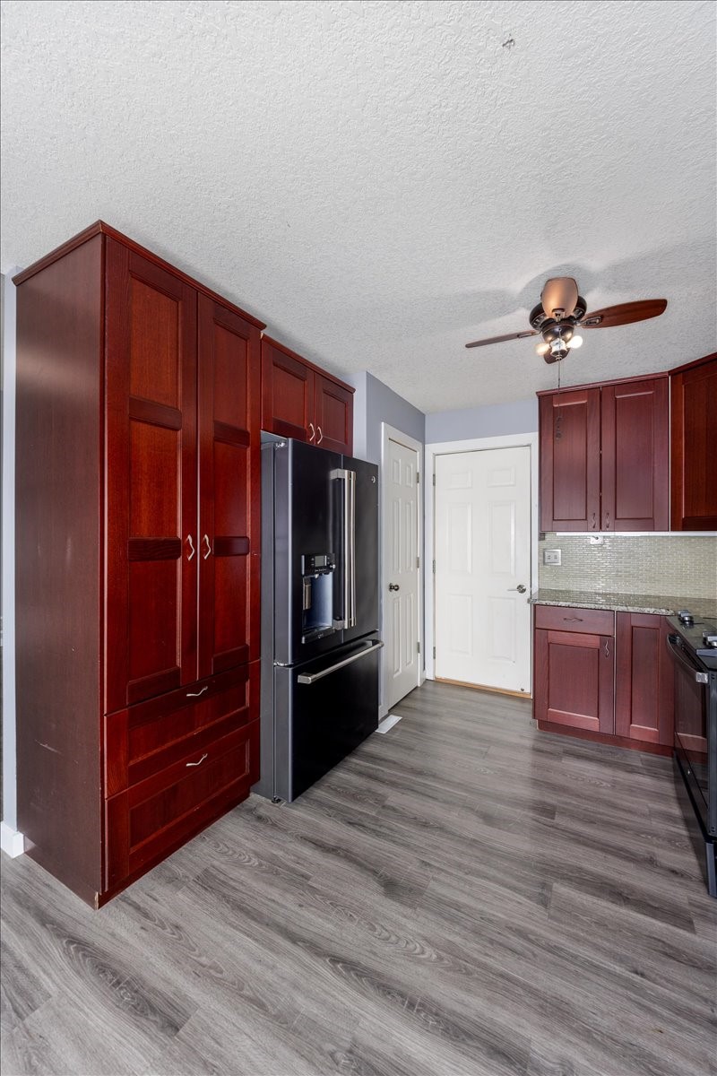 1714 Crabapple Lane Property Photo 4