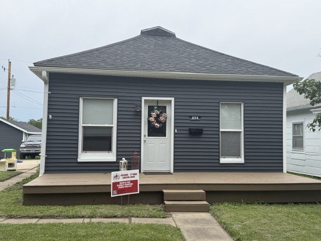 604 S Maple Street Property Photo 1