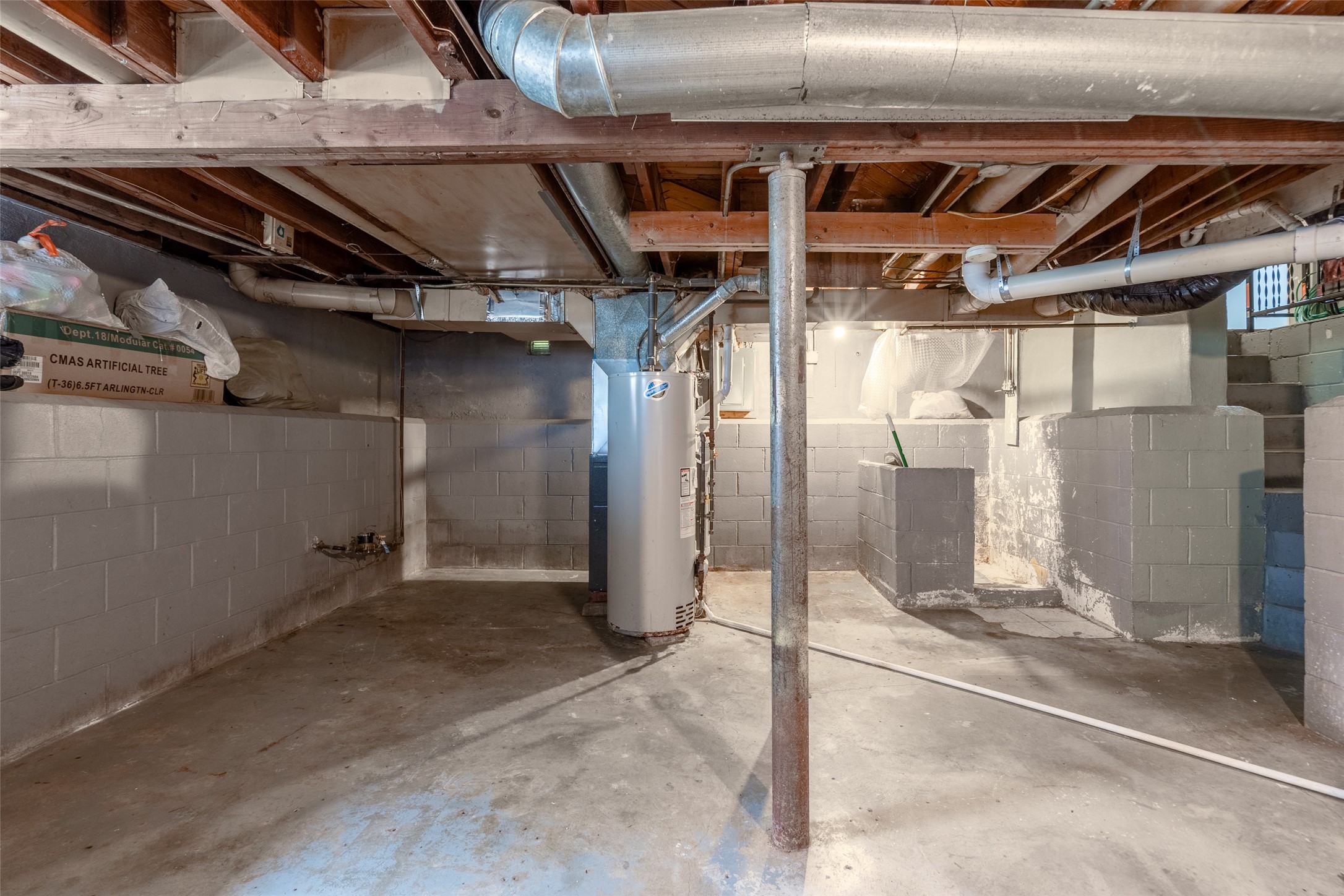 1275 E 36th Court Property Photo 18